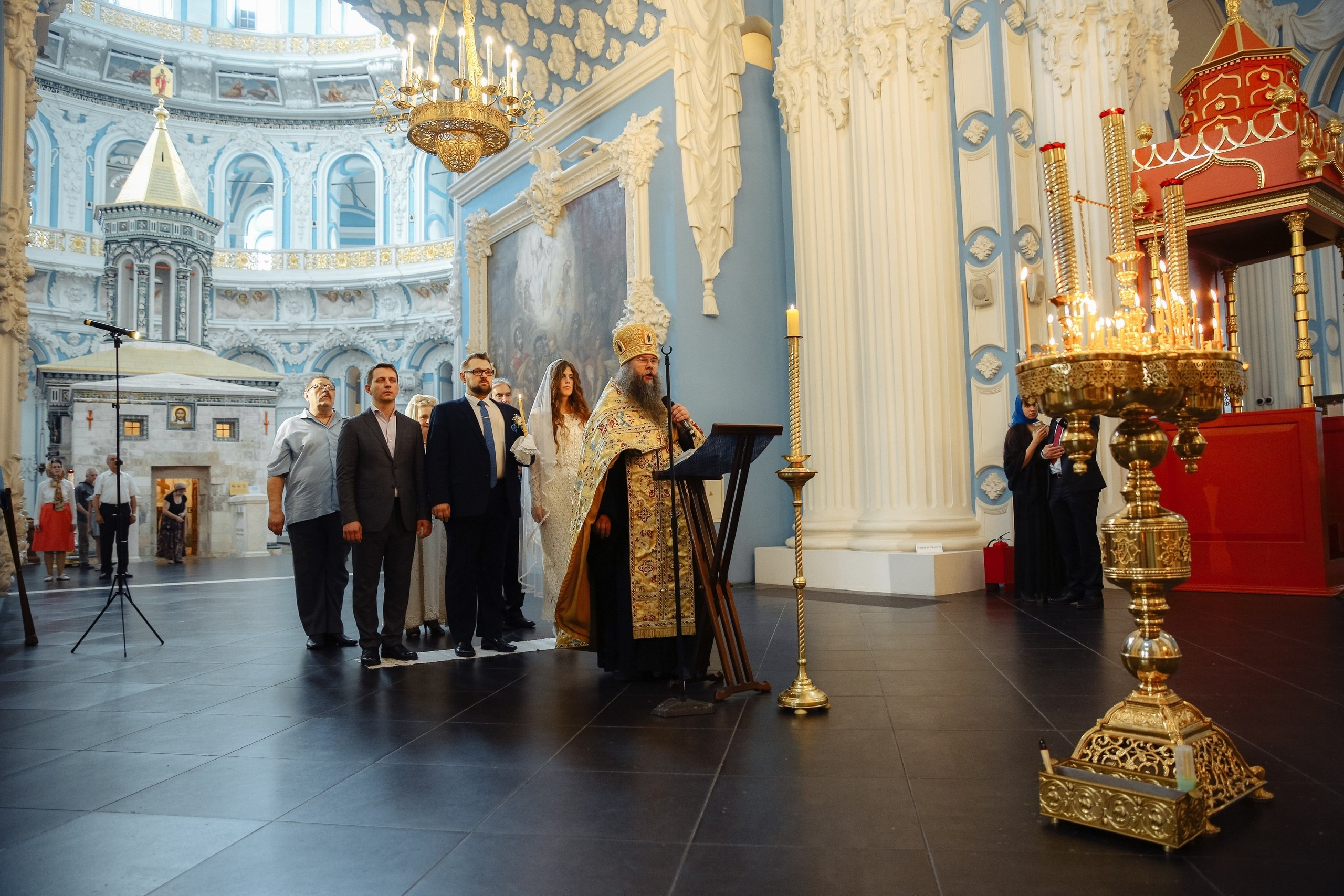 Венчание. Ново-Иерусалимский монастырь. Свадебный и семейный фотограф Скрынник Светлана