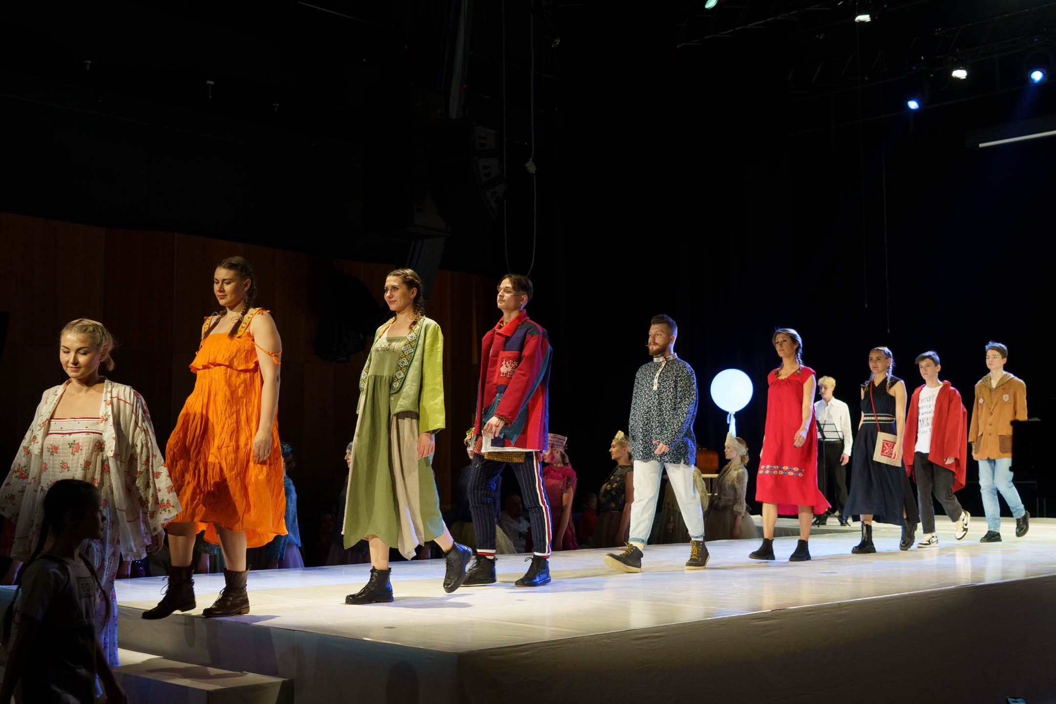 Дефиле. Фотограф/ видеограф Катя Ильина Калуга