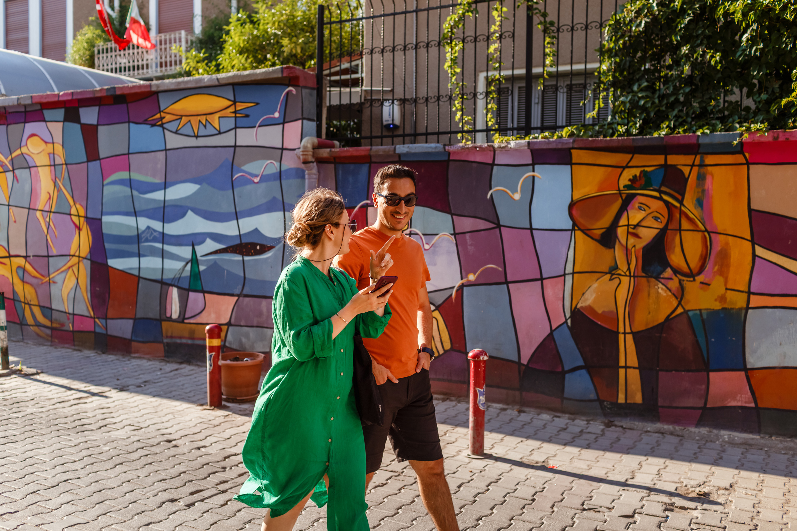 Bright walk around Izmir. Professional family and children’s photographer in Izmir Irina Eron