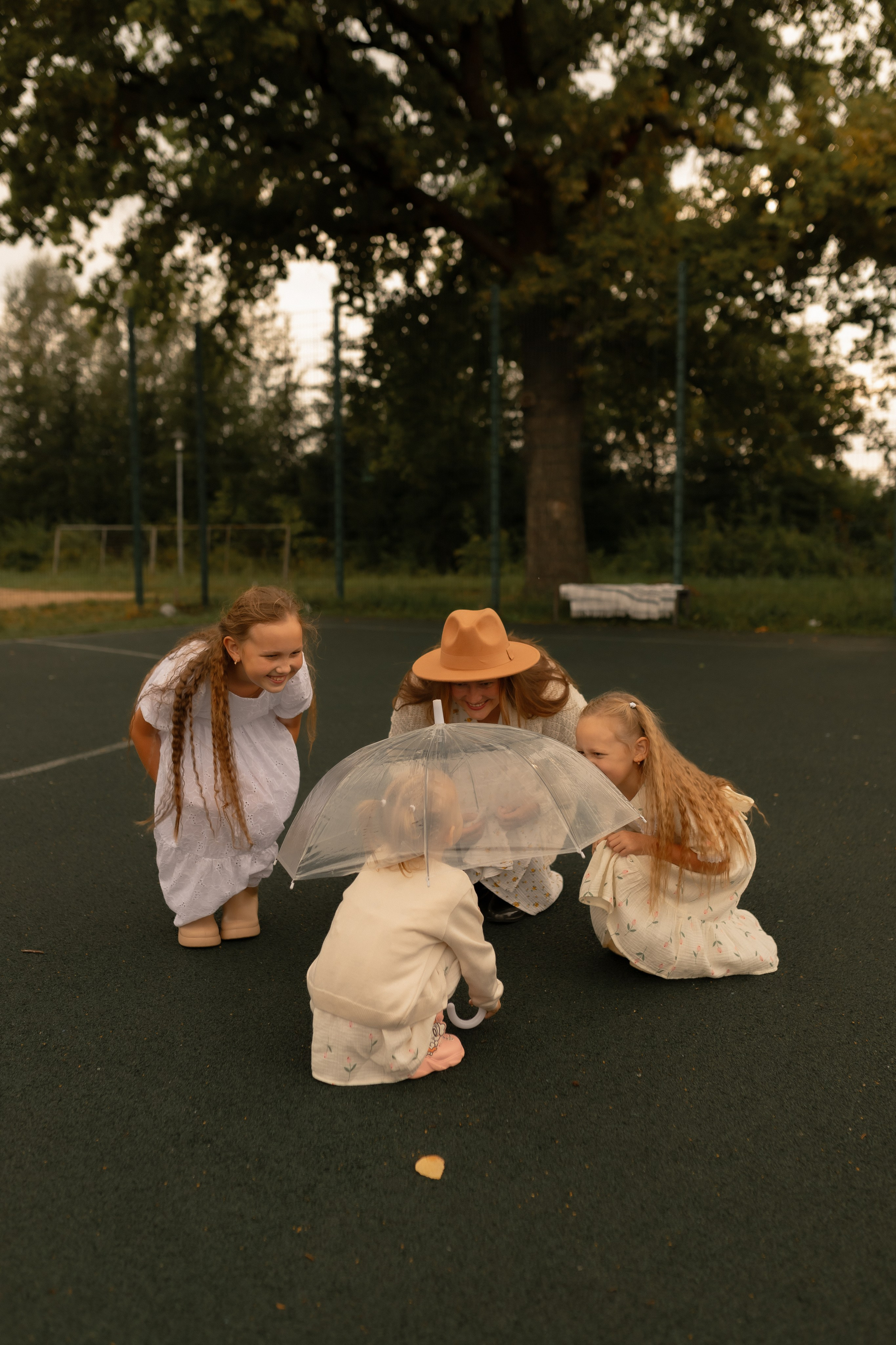 Мама Алина, Маша, Дина и Анечка. Фотограф Татьяна Семенова