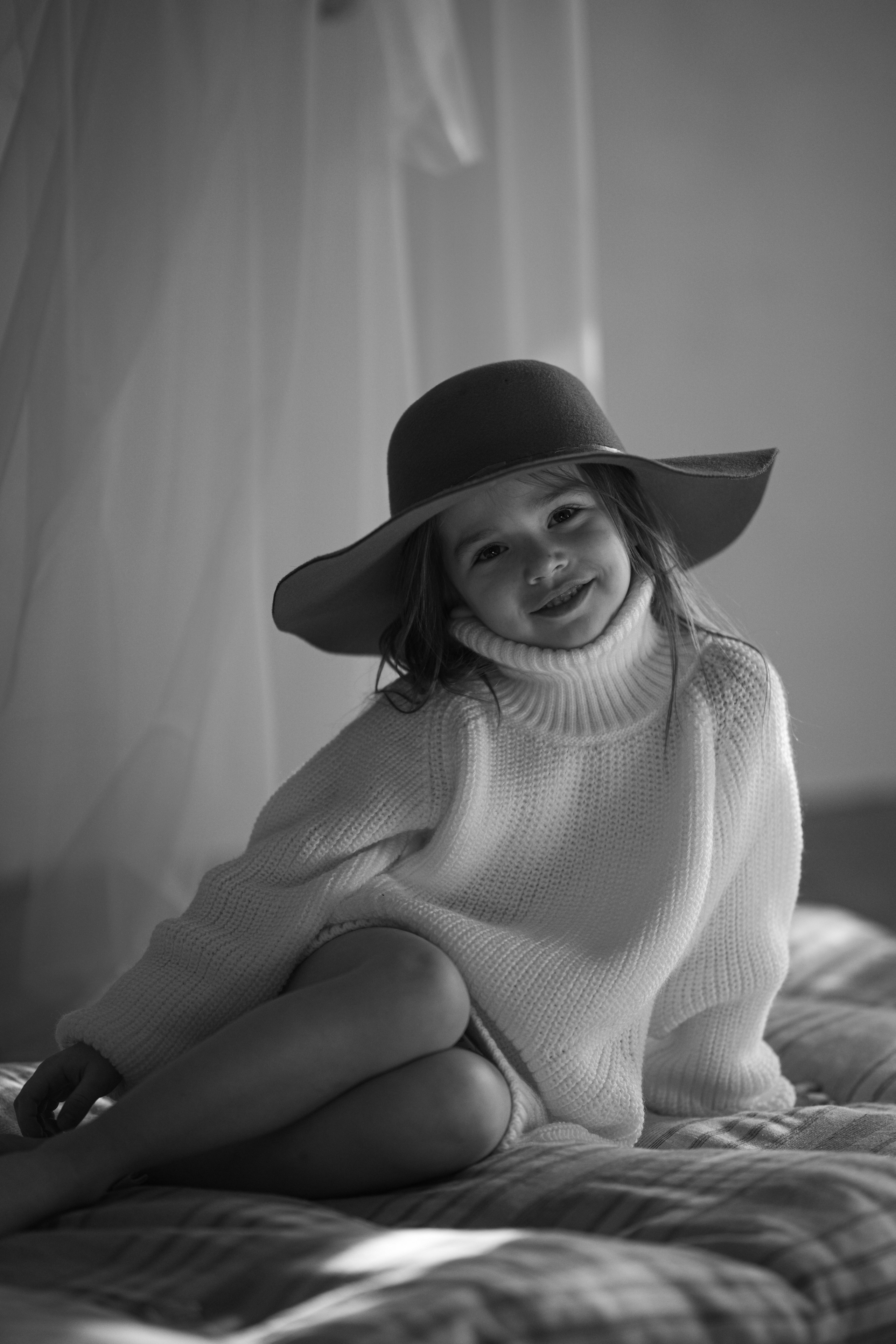 Маленькая шляпа. Искренний фотограф