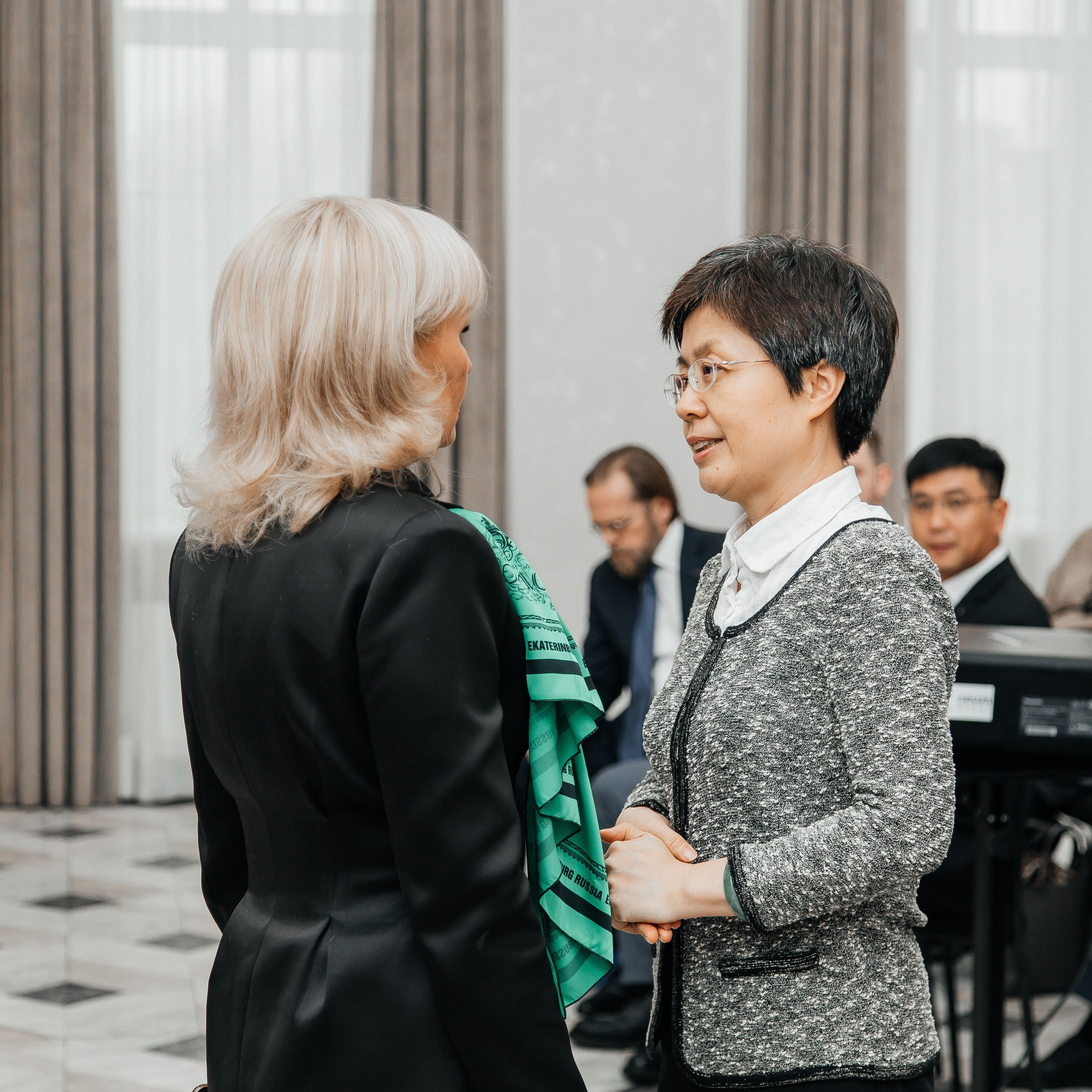 Бизнес — встреча с предпринимателями Китая. Фотограф Екатеринбург Марина Поздеева
