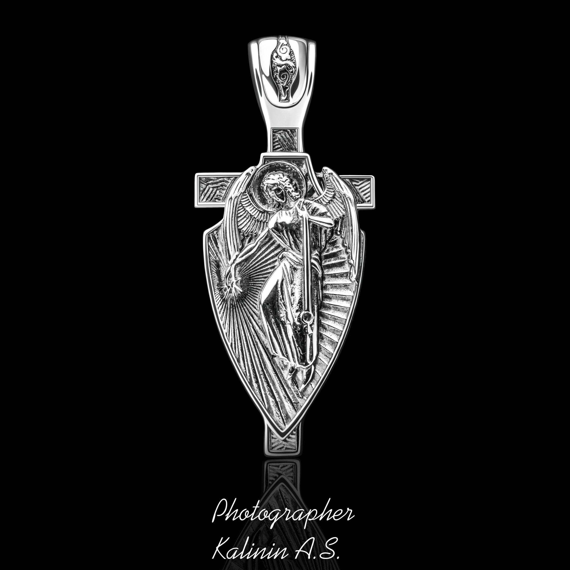 Рекламная эксклюзивная предметная фотосъёмка ювелирных изделий в Москве  тел +7 966-003-13-07. Высококачественная профессиональная рекламная фотосъёмка ювелирных украшений, драгоценных камней в Москве. Обучение, консультация