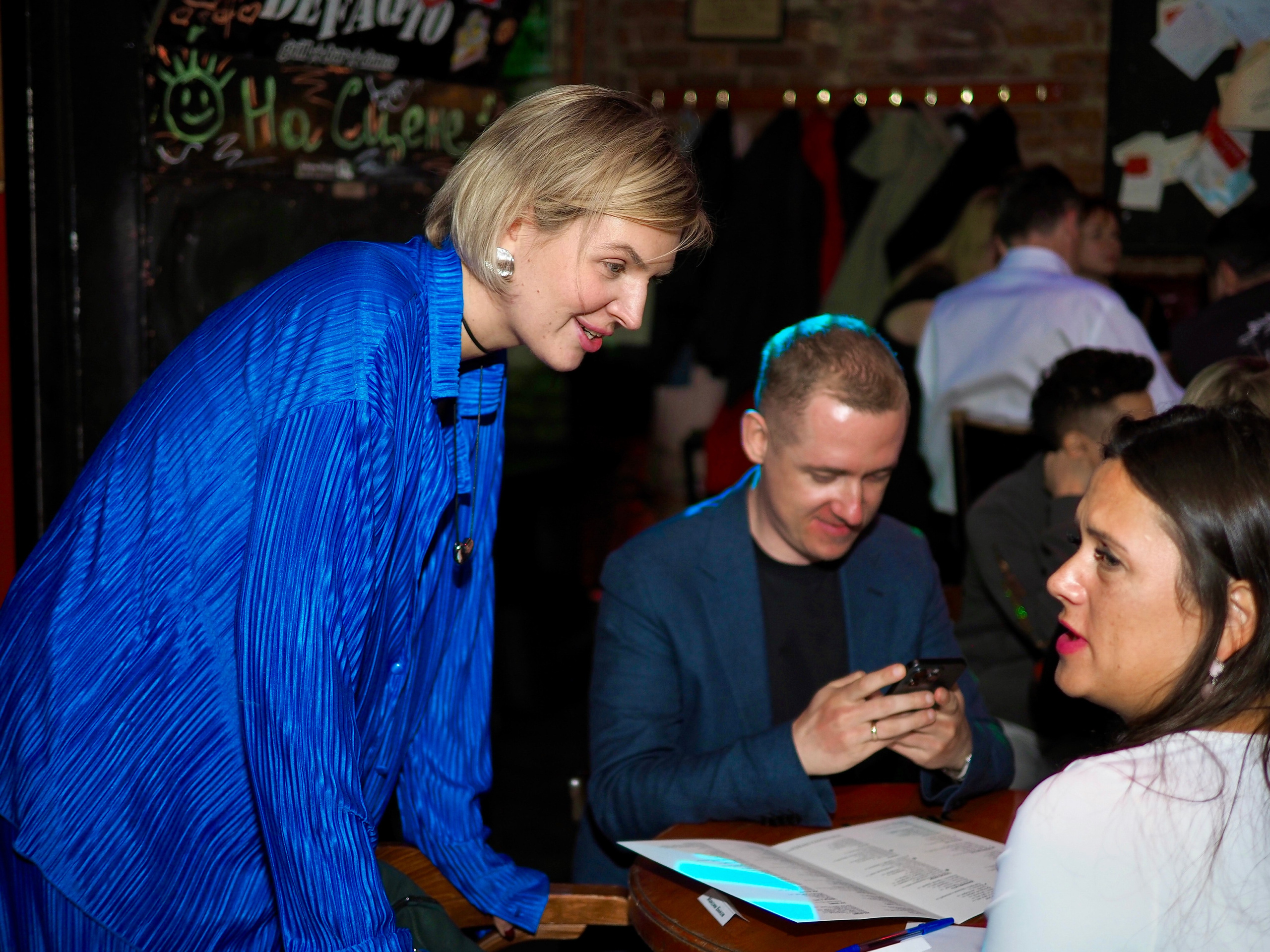 DeFaqto 01.10.2024. Московская кавер-группа BankBand