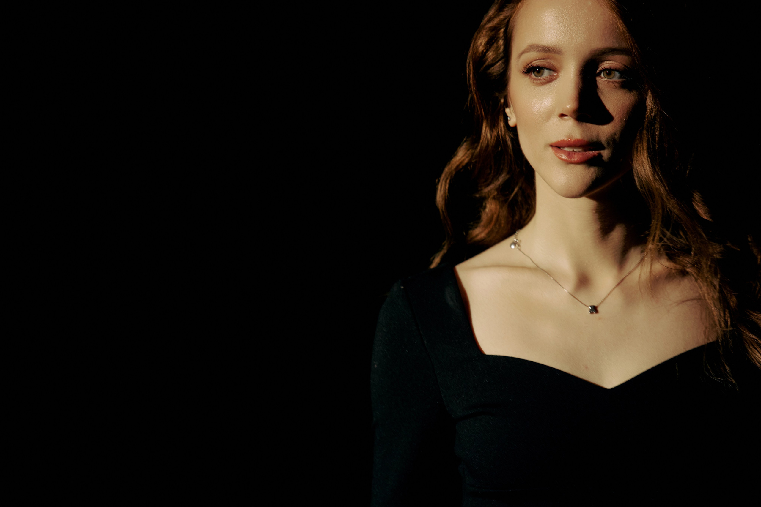 A MIRROR IS ONLY A HEART.preamble. Дмитрий Мазуркевич: Профессиональный Репортажный Фотограф