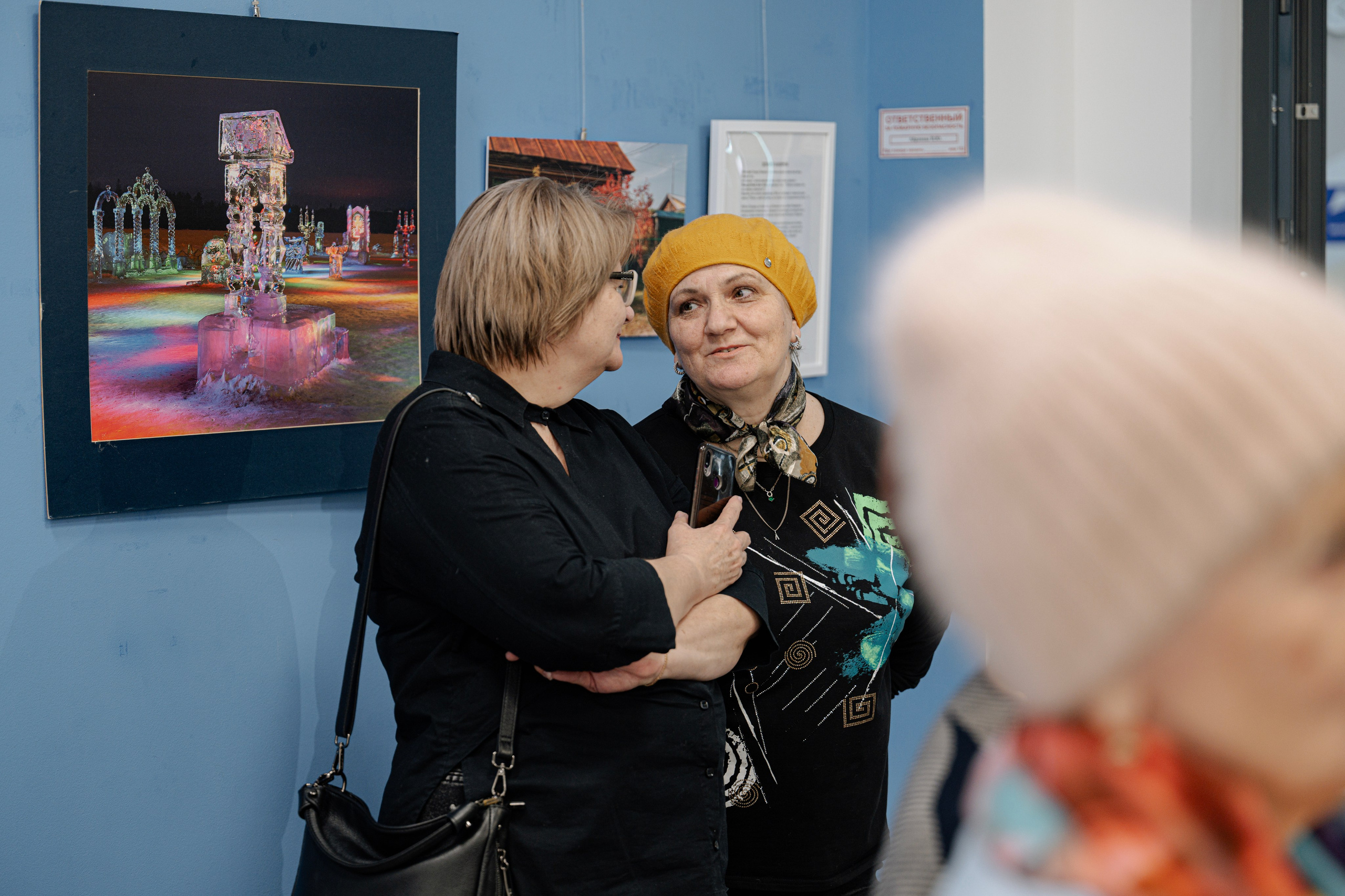 Репортаж с творческой выставки работ фотографа Эдуарда Закирова. Свадебный фотограф в Казани, и Зеленодольске Радик Мухаметов