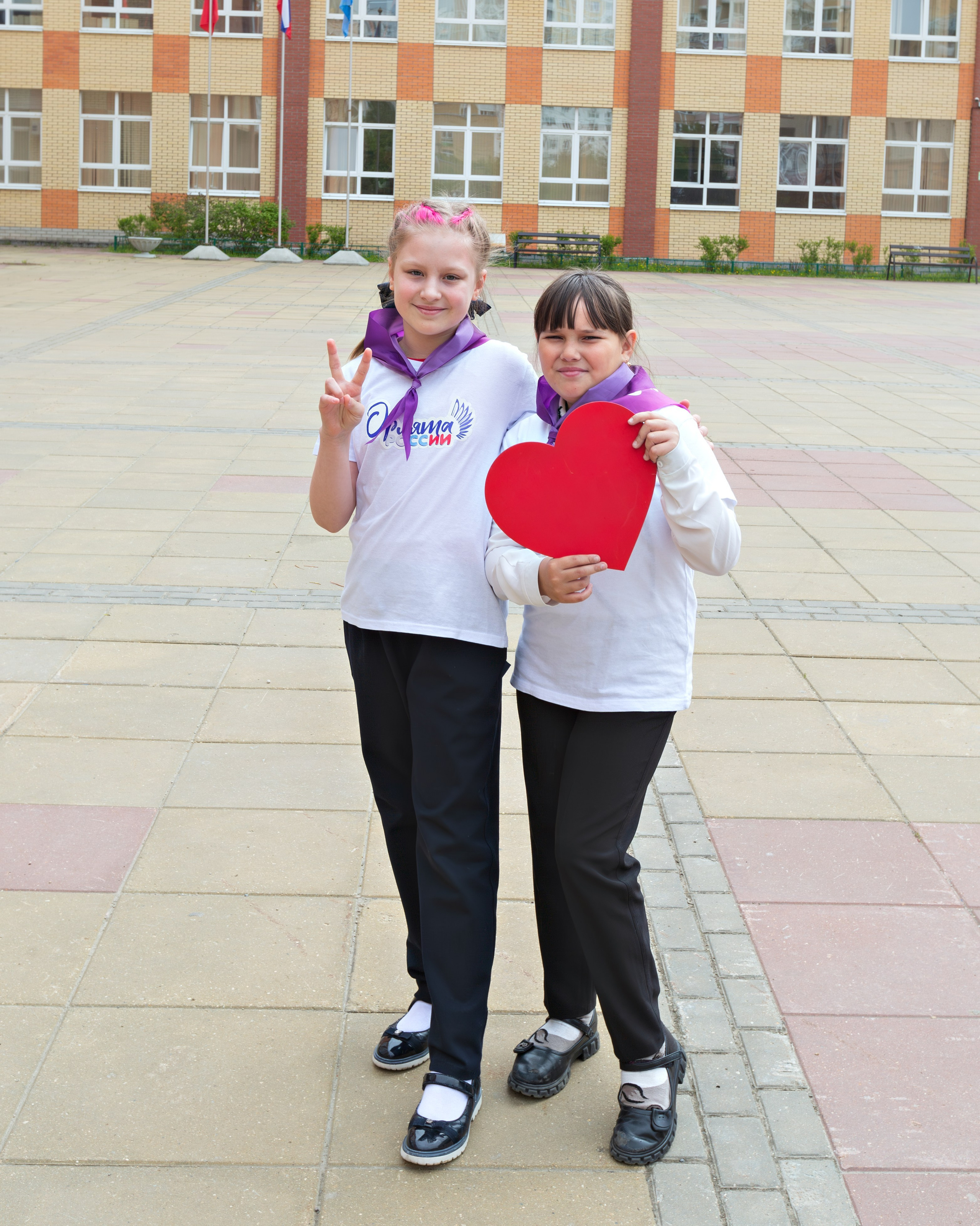 Друзья. Выпускные альбомы и школьный фотограф в Подольске, Троицке, Щербинке, Москве и Московской области