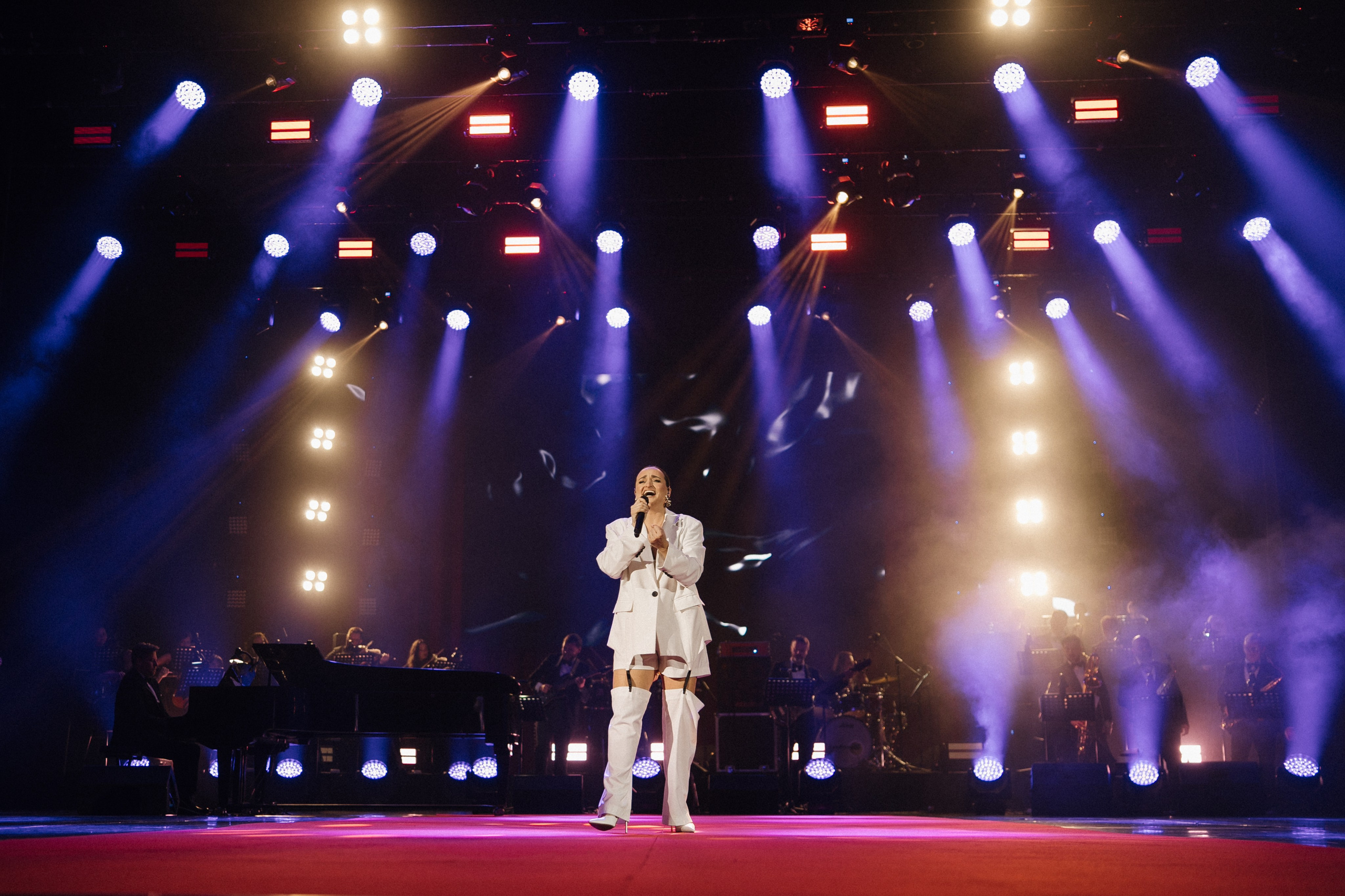 Концерт «ТИТРЫ»: Рита Ричи и оркестр Ильи Филиппова 15.02.25. Свадебный фотограф в Краснодаре и Сочи Винидиктова Екатерина