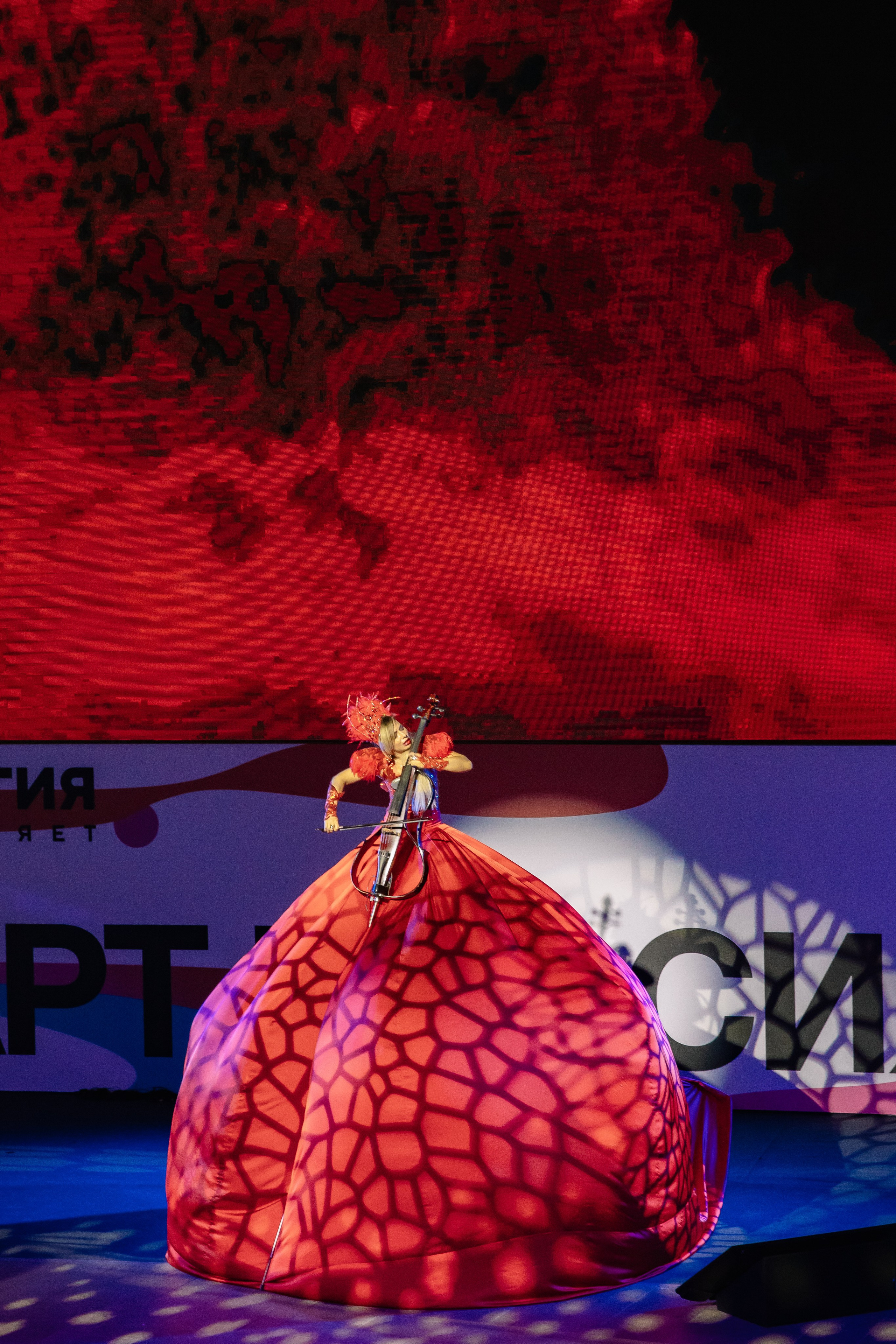 Арт Россия 2025 в Манеже. Фотограф в Москве Яна Полосина