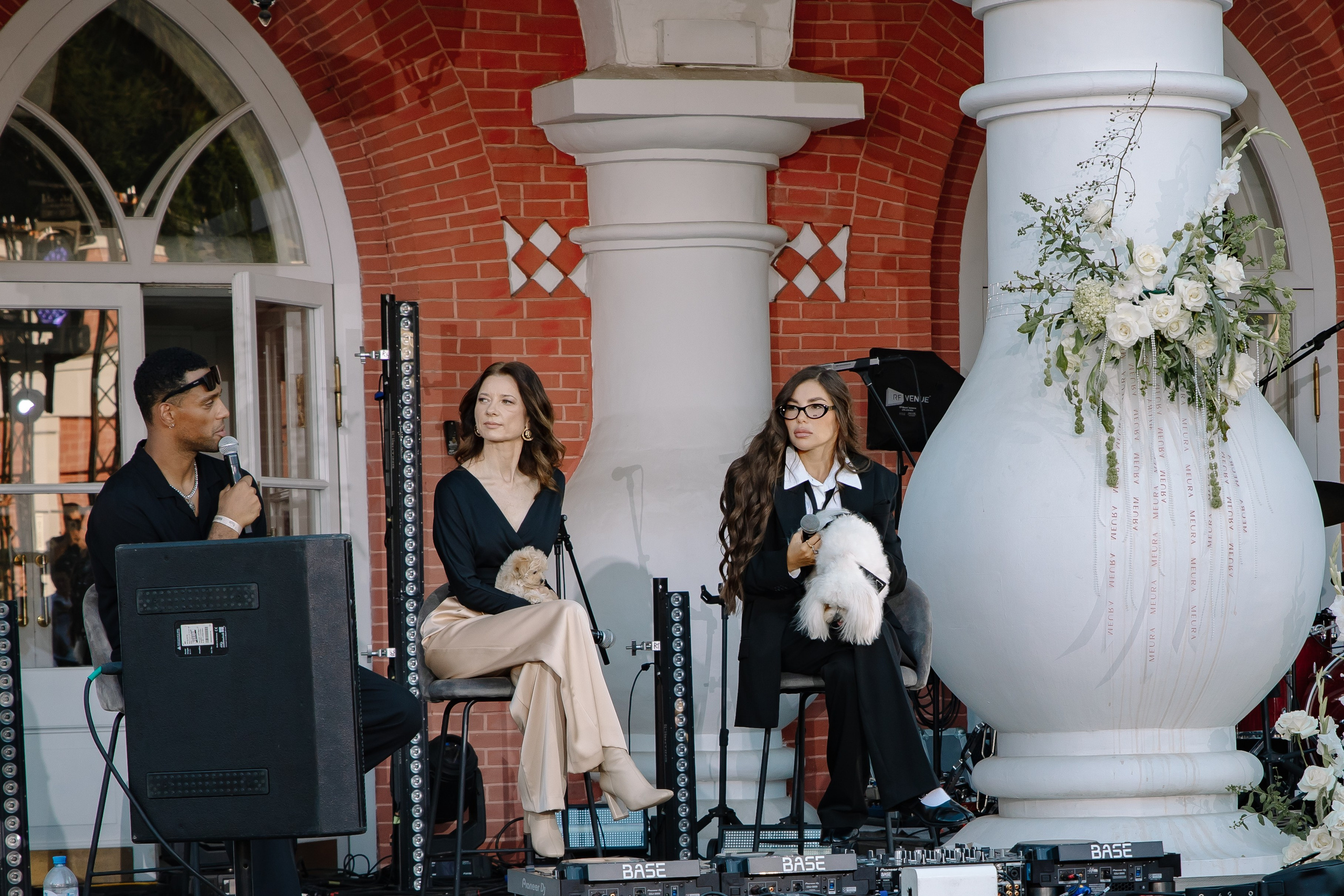 AESTHETIC ONLY в Петровском путевом дворце. Фотограф в Москве Яна Полосина