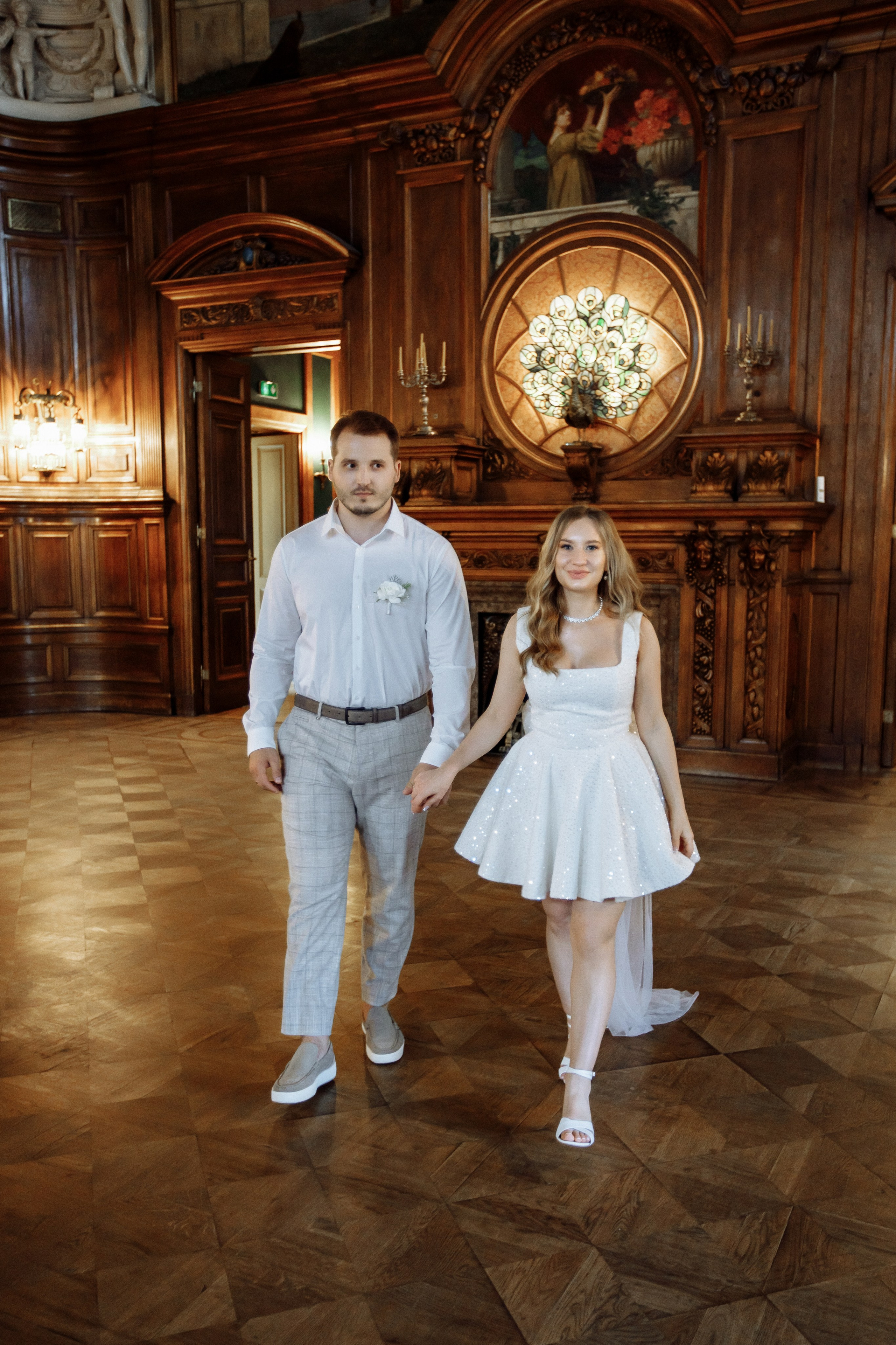 Ślubna sesja zdjęciowa w Pałacu Poznańskiego-Muzeum Miasta Łodzi. Свадебный фотограф Варшава Лодзь Польша Елена Юцова