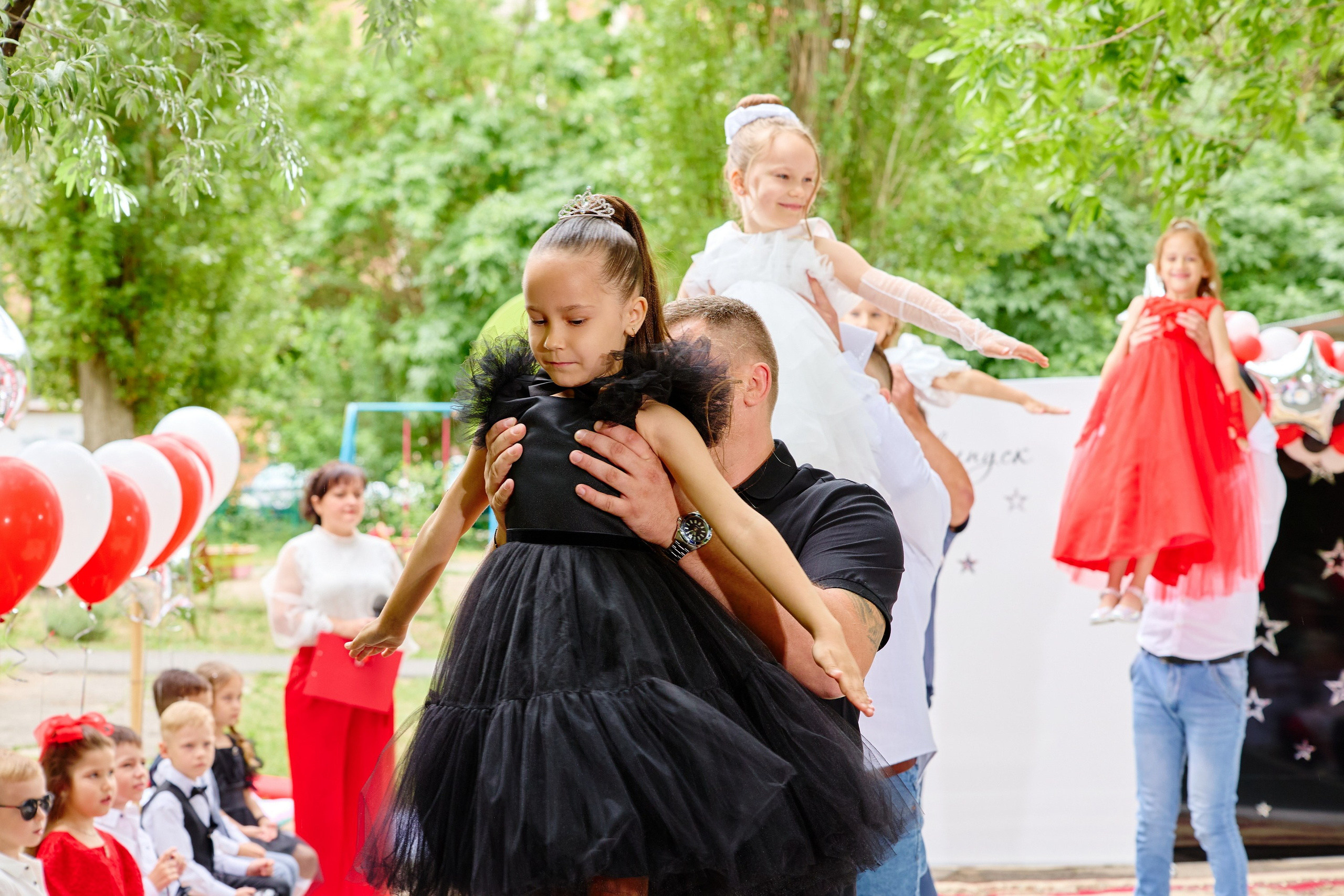 Выпускной 45 сад. Фотограф Выпускные альбомы Таганрог Сергей Коробченко