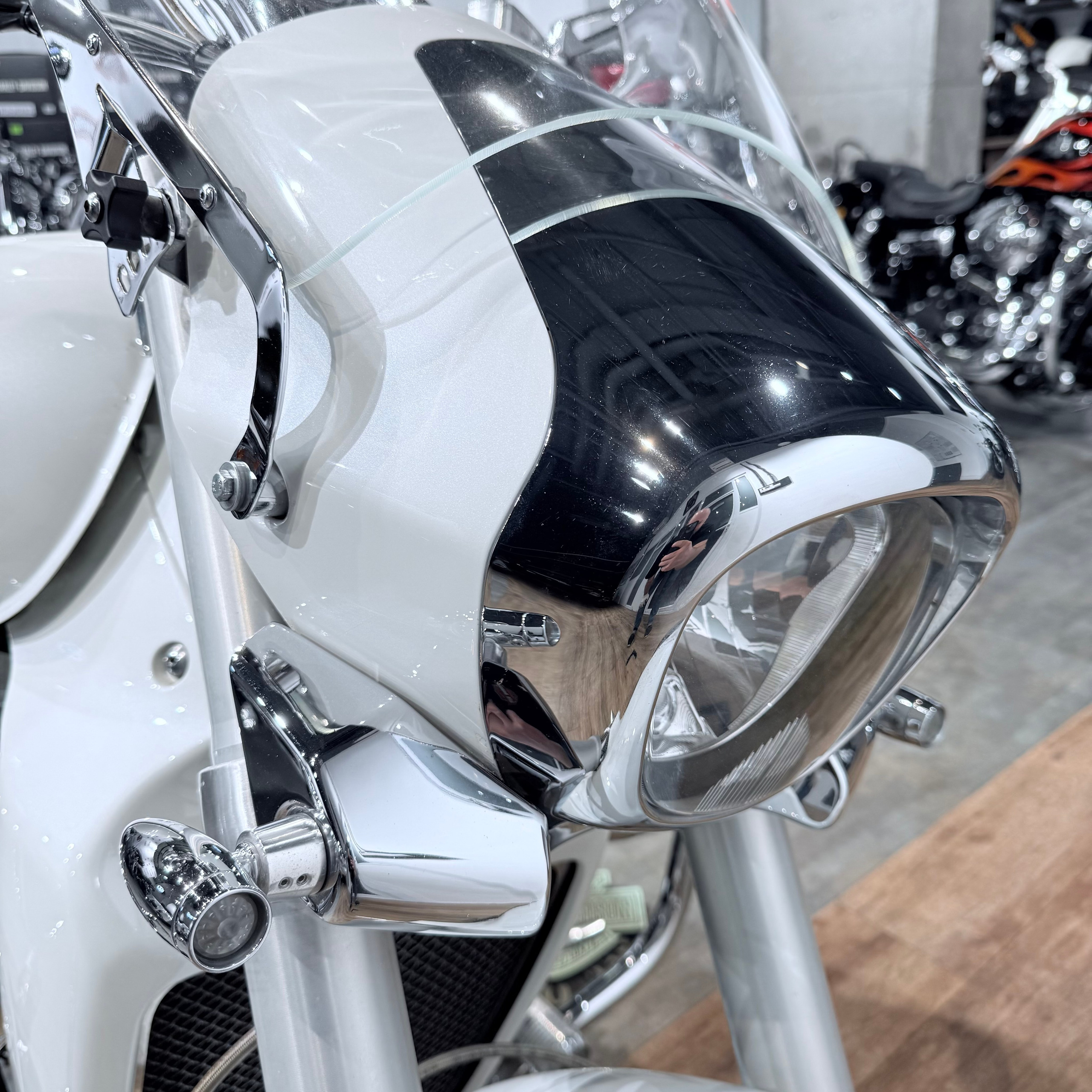 2007 SUZUКI М109R Whitе Hunter. Hello Davidson, Москва. Только хорошие мотоциклы…