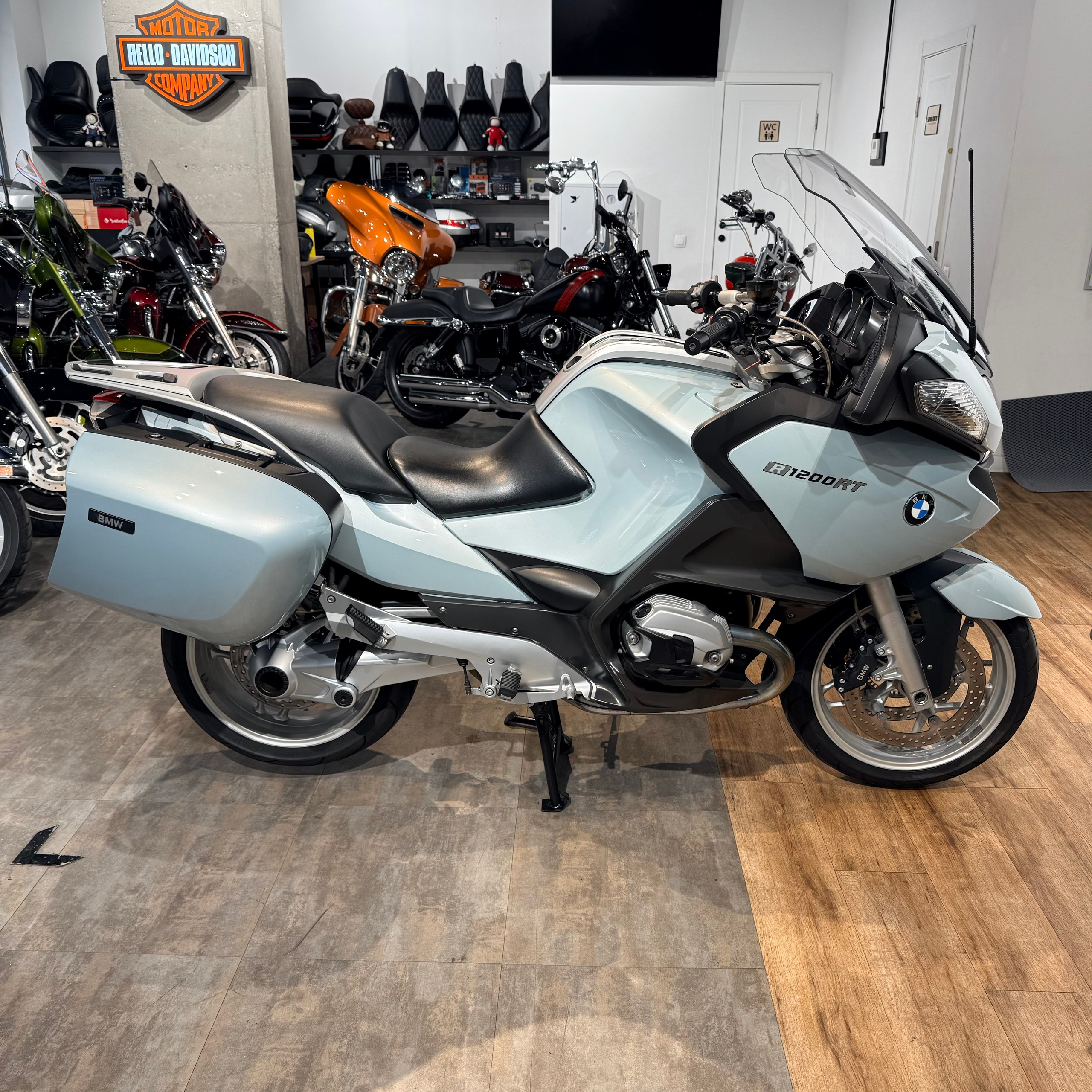 2010 ВМW R1200RТ Oyster Grey Metаlliс (VIN *WВ10*9636). Hello Davidson, Москва. Только хорошие мотоциклы…