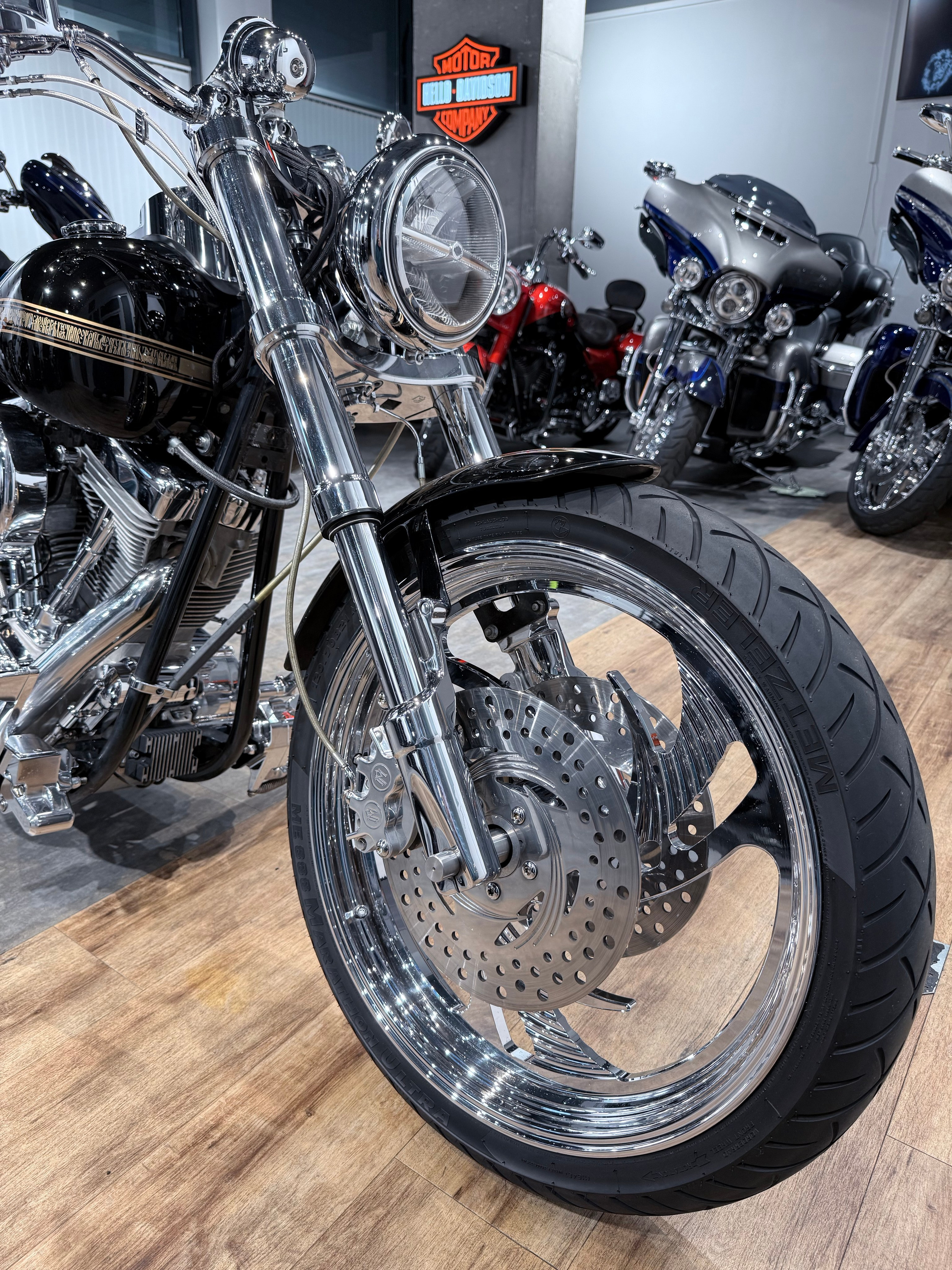 Breakout Custom. Hello Davidson, Москва. Только хорошие мотоциклы…