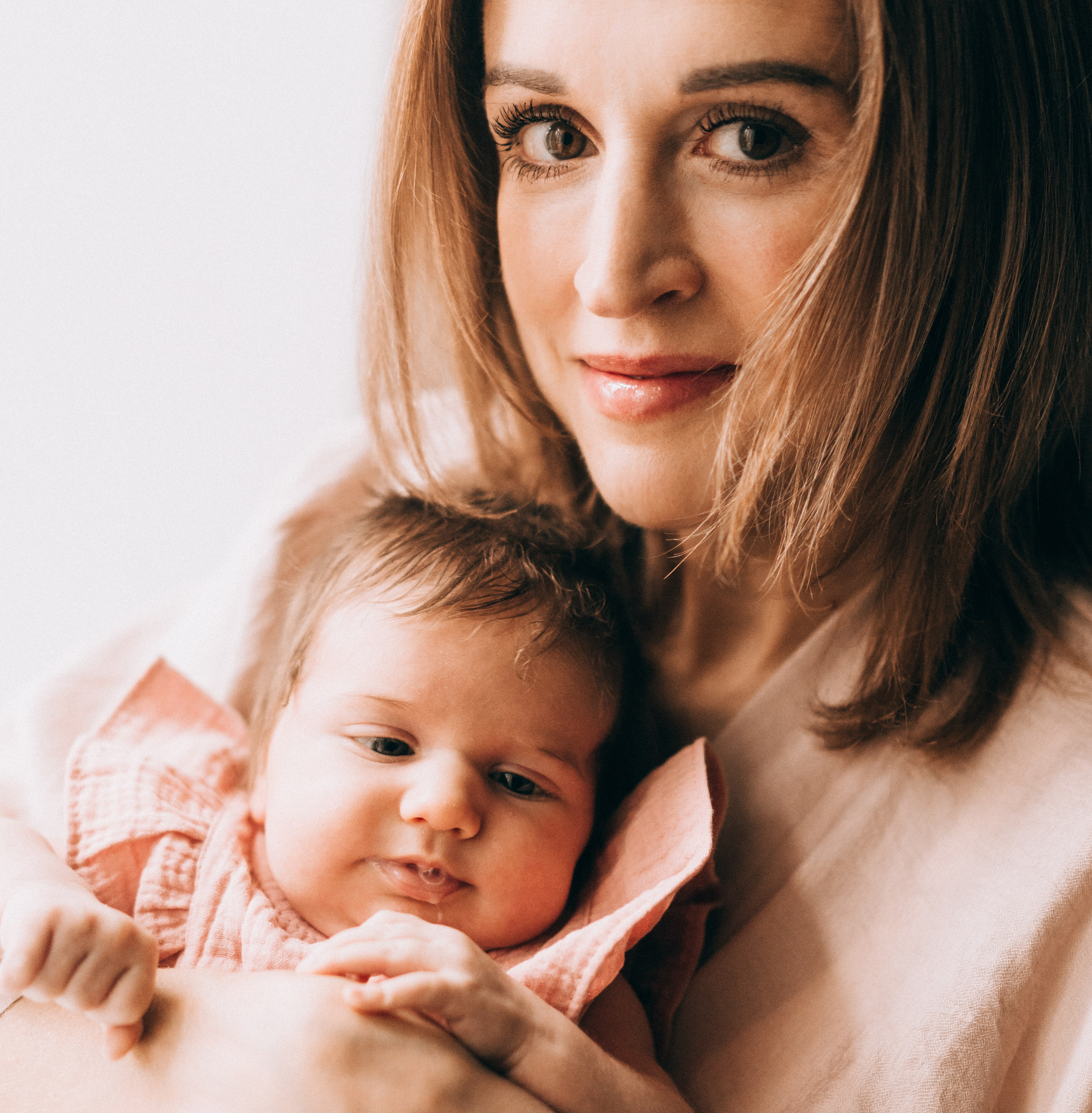 Многодетная мама. Семейный, ньюборн фотограф, фотограф на роды в Москве, Виктория Тюльдюкова