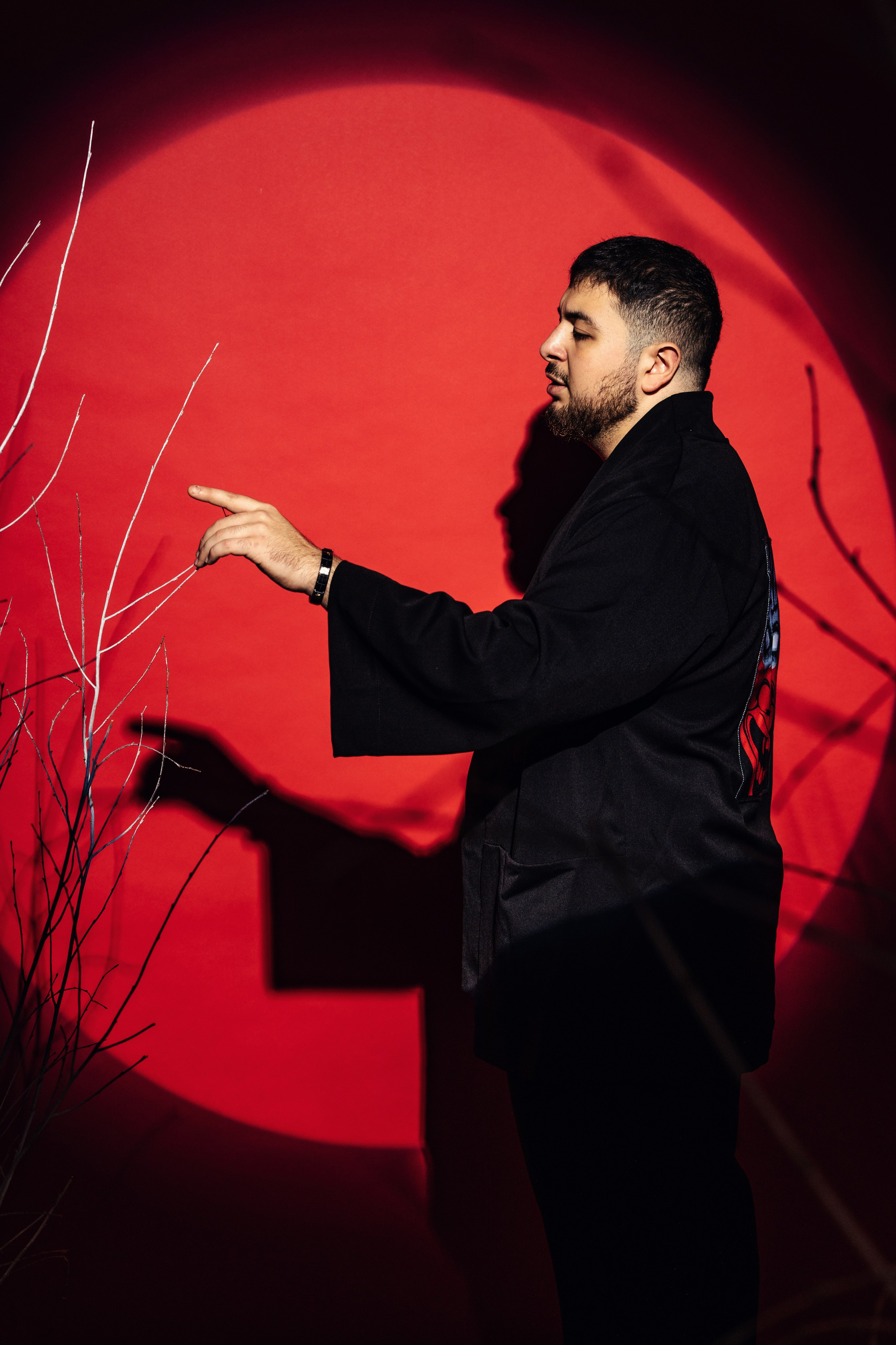 Photographer for musicians, track covers, artist cards, photo preparation for services. Dubai, Moscow. Portrait photographer Moscow, UAE, Oleg Koshmarov