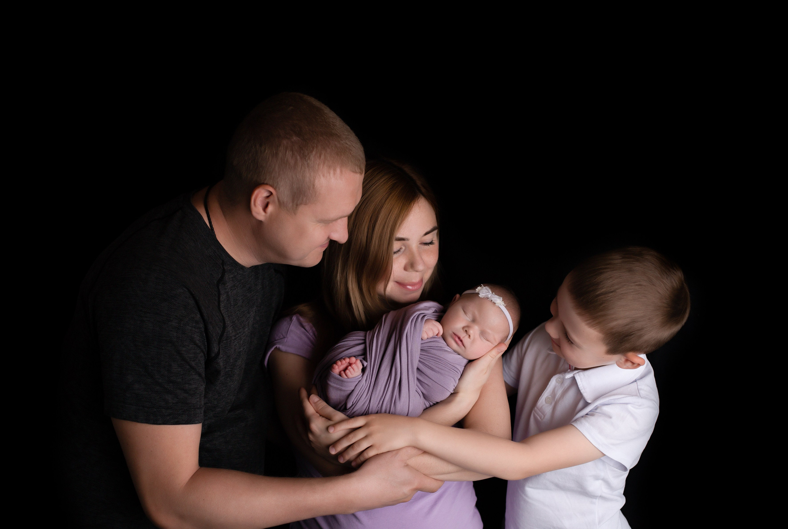 Новорожденные девочки. Фотограф новорожденных в Нижнем Новгороде Белякова Оксана