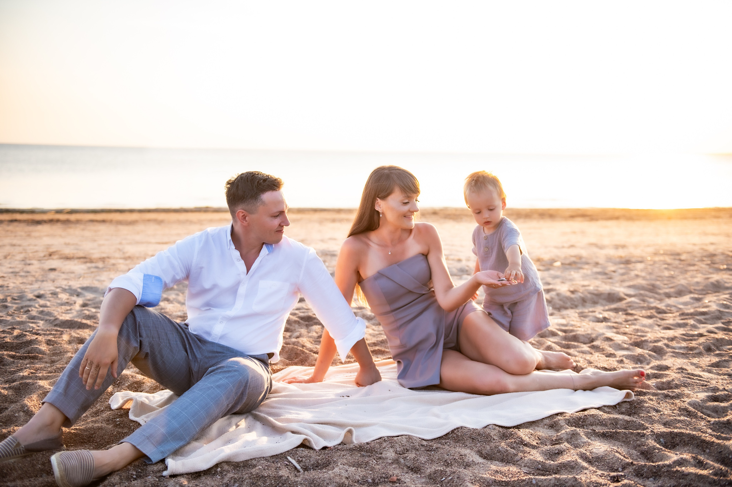 Семейная съемка на пляже. Свадебный и семейный фотограф в Санкт-Петербурге — Мария Черепанова