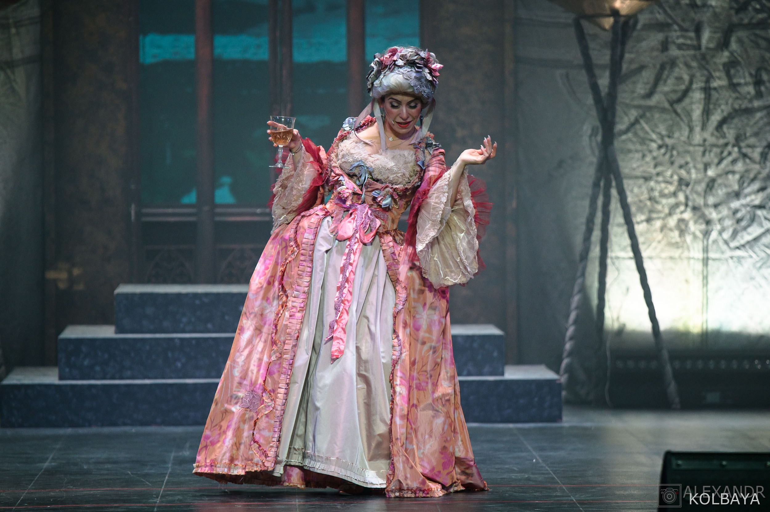 Опасные связи. Концертный и театральный репортажный фотограф в Москве Александр Колбая