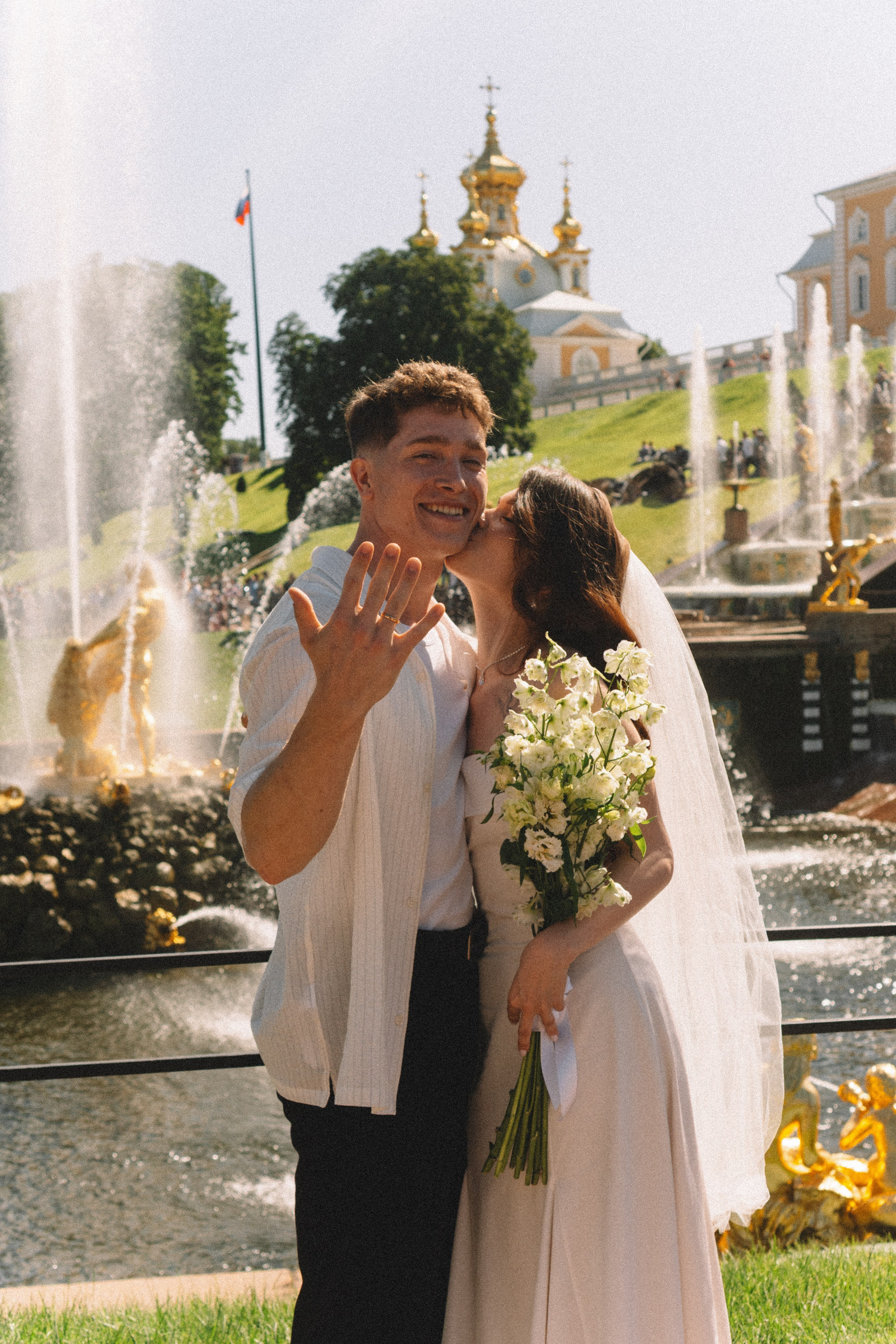 СВАДЕБНАЯ СЬЕМКА В ПЕТЕРГОФЕ И СЬЕМКА РЕПОРТАЖА В ЗАГСЕ ПЕТЕРГОФА. Профессиональный фотограф, Санкт-Петербург — Виктория Богомолова