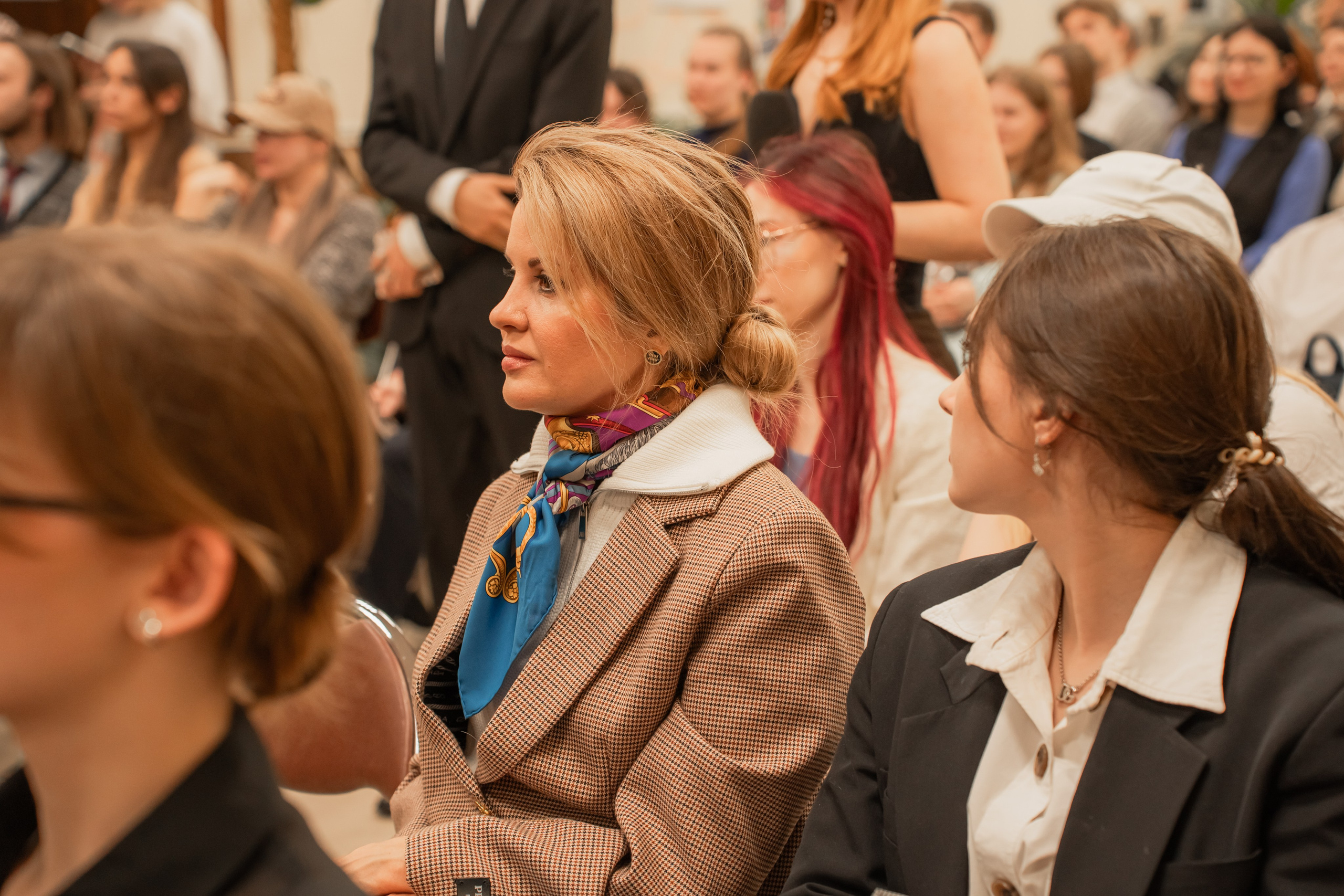 Презентация книги «Человек за бортом», автор София Цой. Репортажный фотограф Анастасия Рубцова