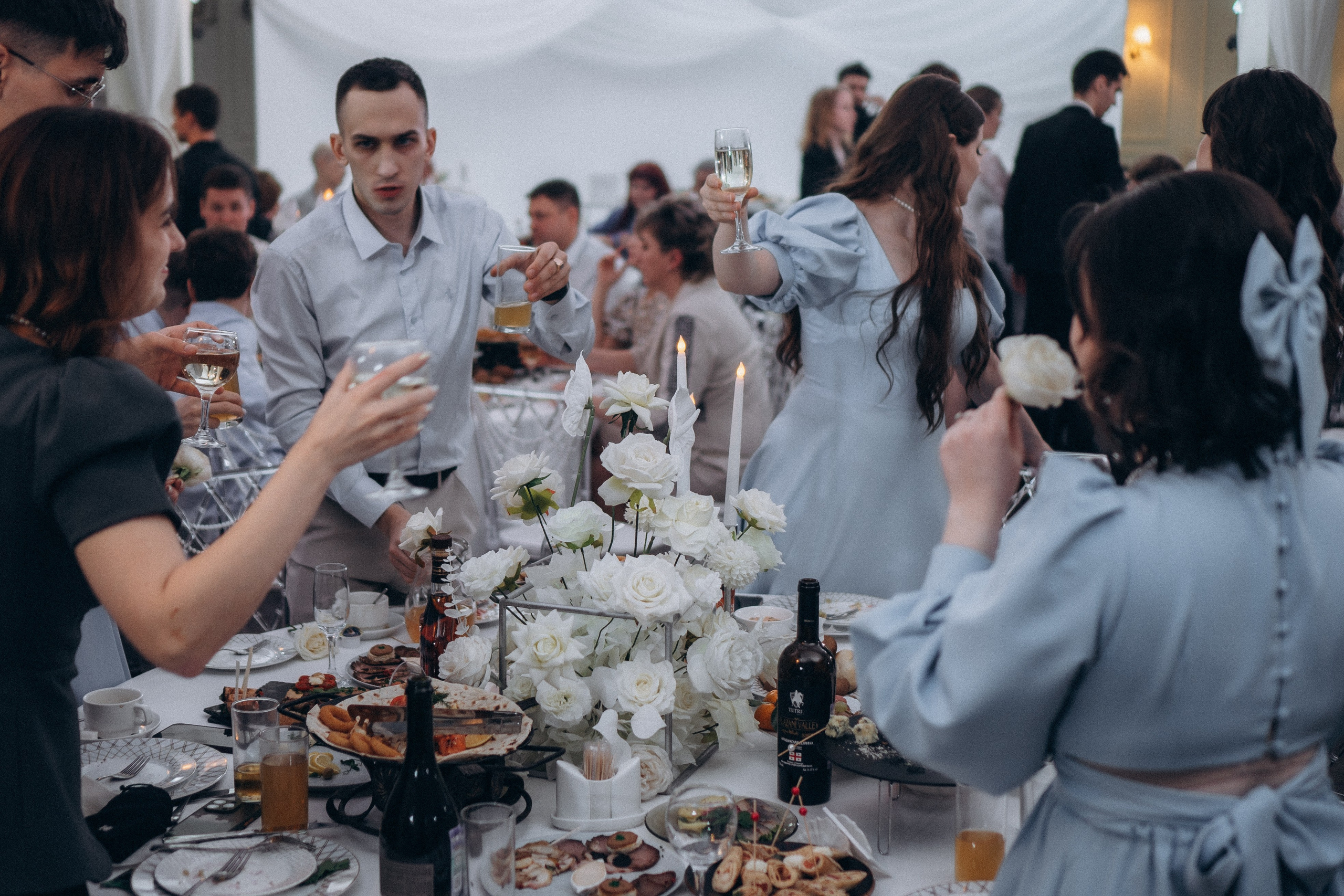 СВАДЕБНАЯ СЬЕМКА СБОРОВ В ОТЕЛЕ И ВЫЕЗД НА ЦЕРЕМОНИЮ (СНЯТО В СИБИРЕ В НИЖНЕВАРТОВСКЕ). Профессиональный фотограф, Санкт-Петербург — Виктория Богомолова