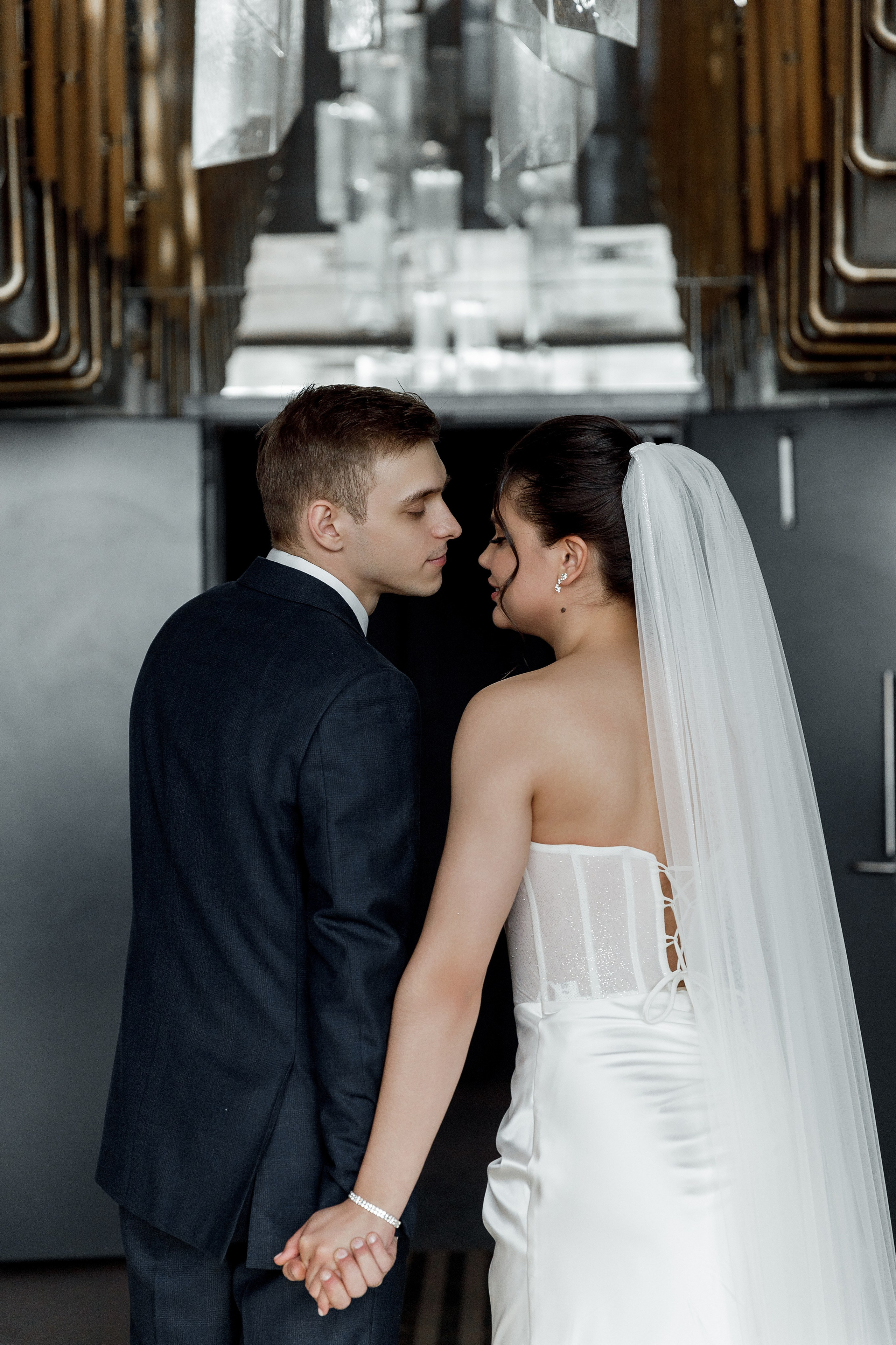 Паша&Настя (роспись Москва-сити Birds). Фотограф в Москве Юлия Хамзина