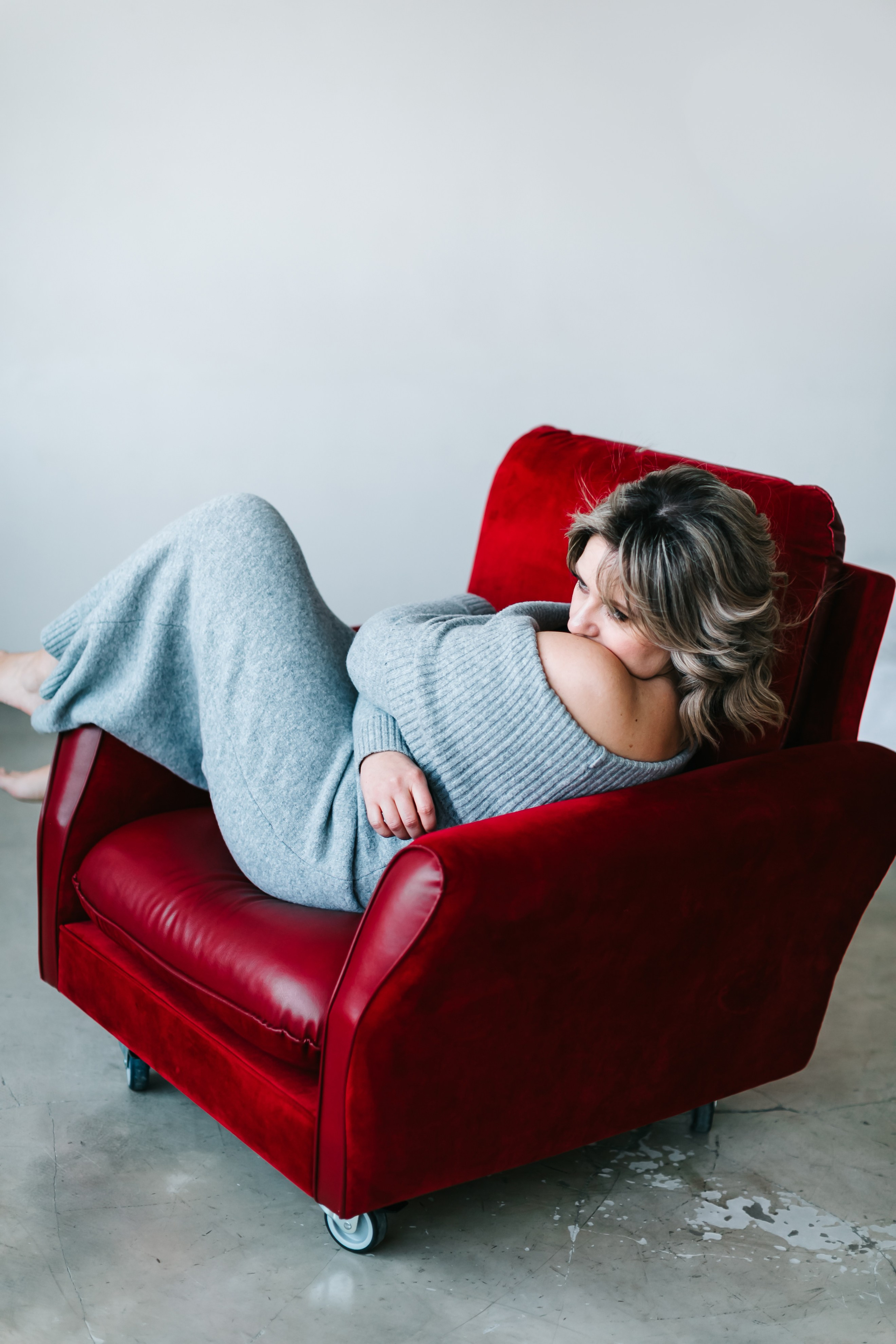 алёна малахова фотограф новосибирск семейный детский домашняя фотосессия в новосибирске день рождения репортажная съёмка фотосессия с лошадьми на конюшне деревня алтай  на природе фотосессия в детском саду мама и сын предложение руки и сердца идея  помолвка фотосессия берег закат детский день рождения годик торт аниматор лофт игровая продолжение следует prodoljenie_sleduet_  корпоратив тимбилдинг первоклашка линейка  контент  бизнес портрет оперный новат франция берет весна девушка