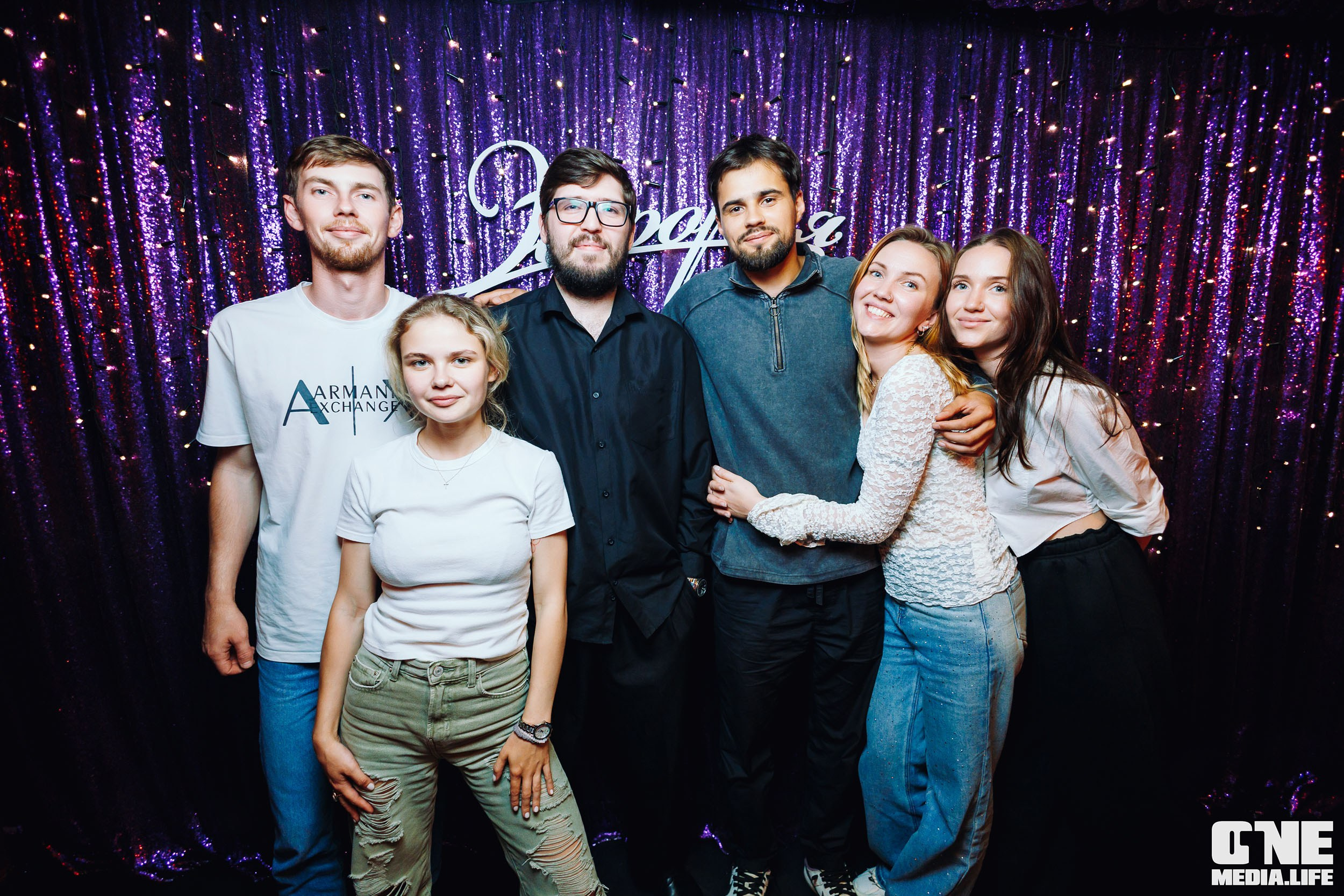 Фоторепортаж из караоке-клуба Эйфория. One Media Life: фоторепортажи, фотоотчеты с мероприятий и заведений