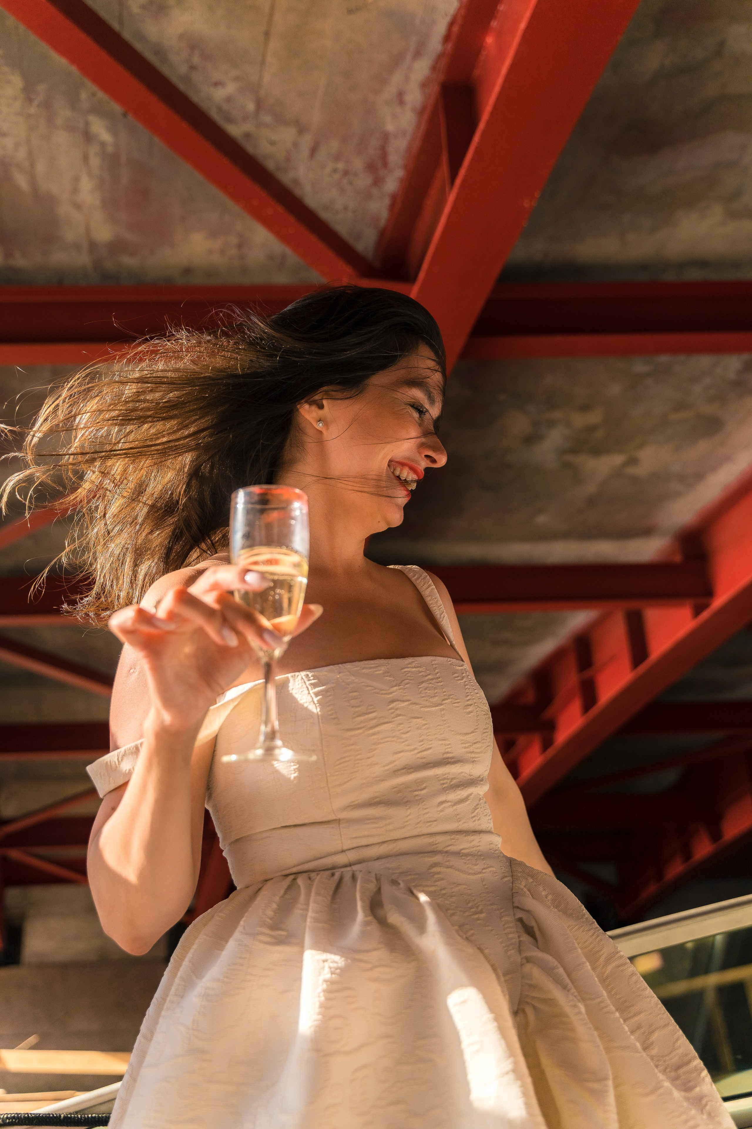 Фотосъемка девичника, встреча девушек, веселые женские портреты