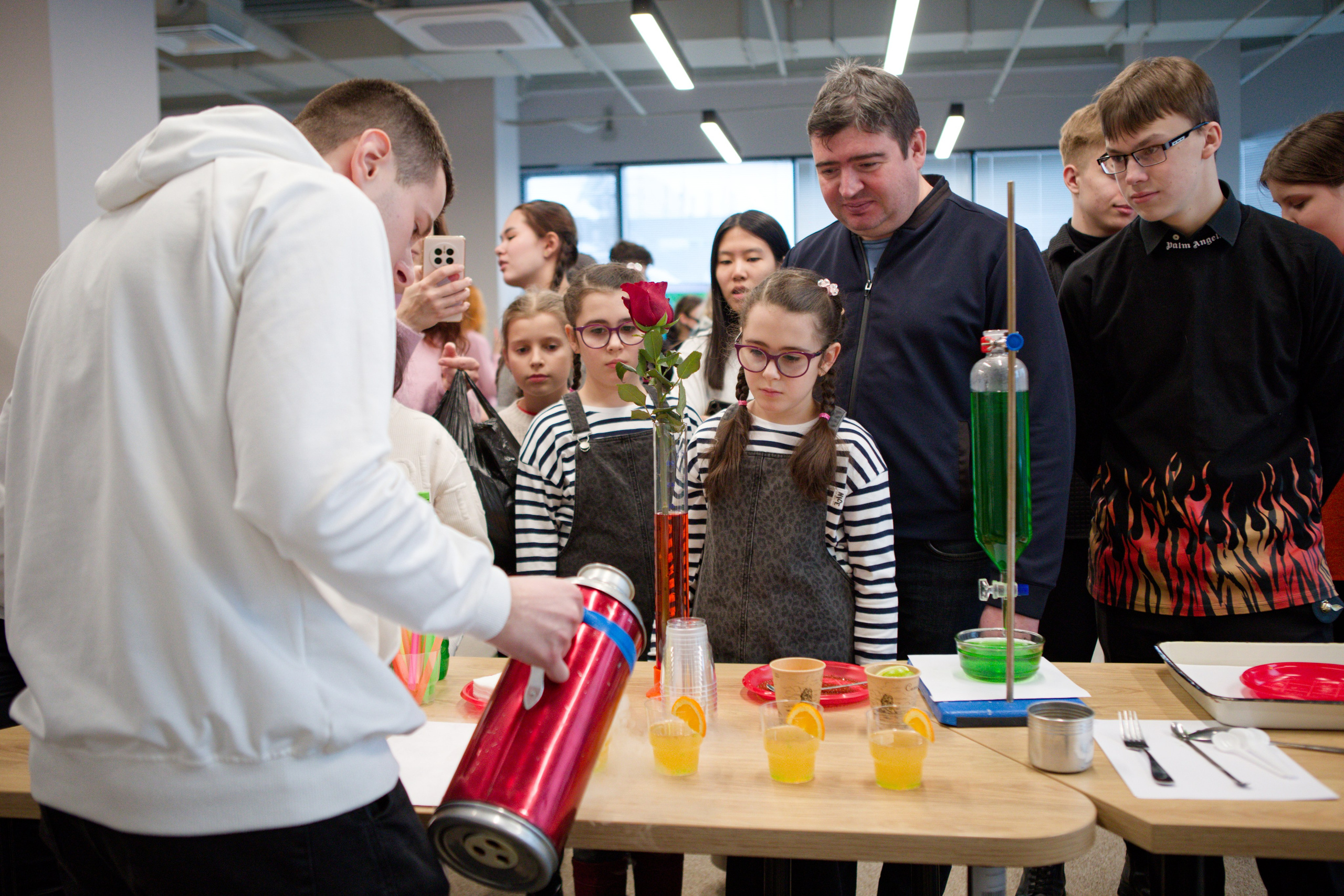 (Ал)Химический бар. Кутузов Евгений Фотограф в Южно-Сахалинске