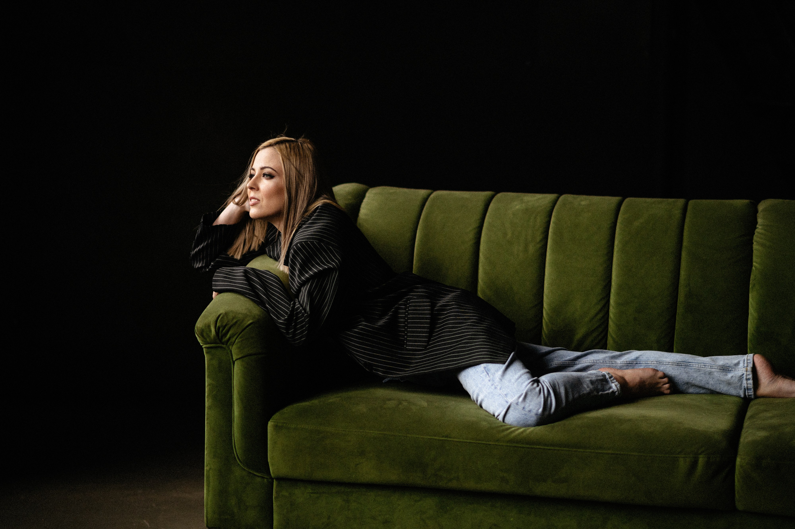 В тёмном ключе. Главная