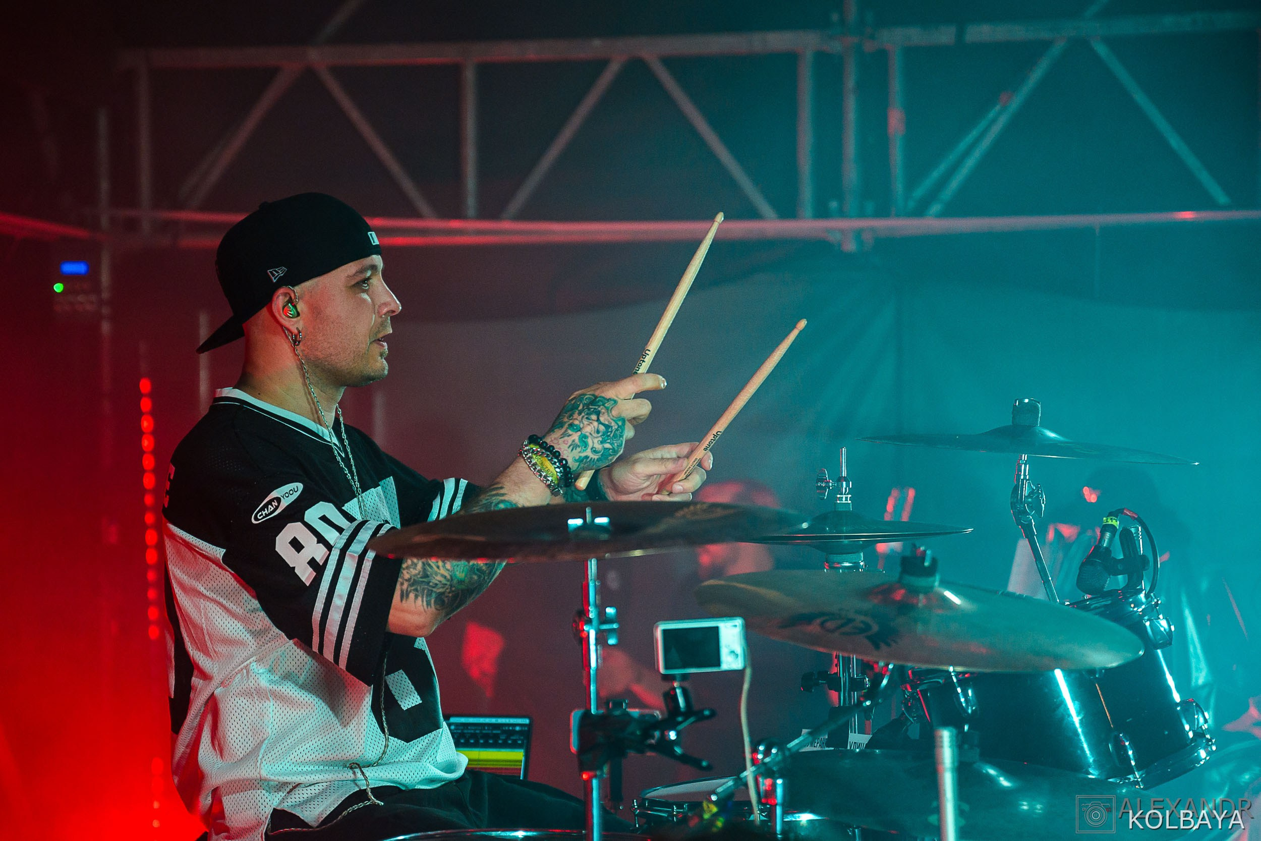 Фоторепортаж с концерта группы СЛОТ на Red Summer 2025. Концертный и театральный репортажный фотограф в Москве Александр Колбая