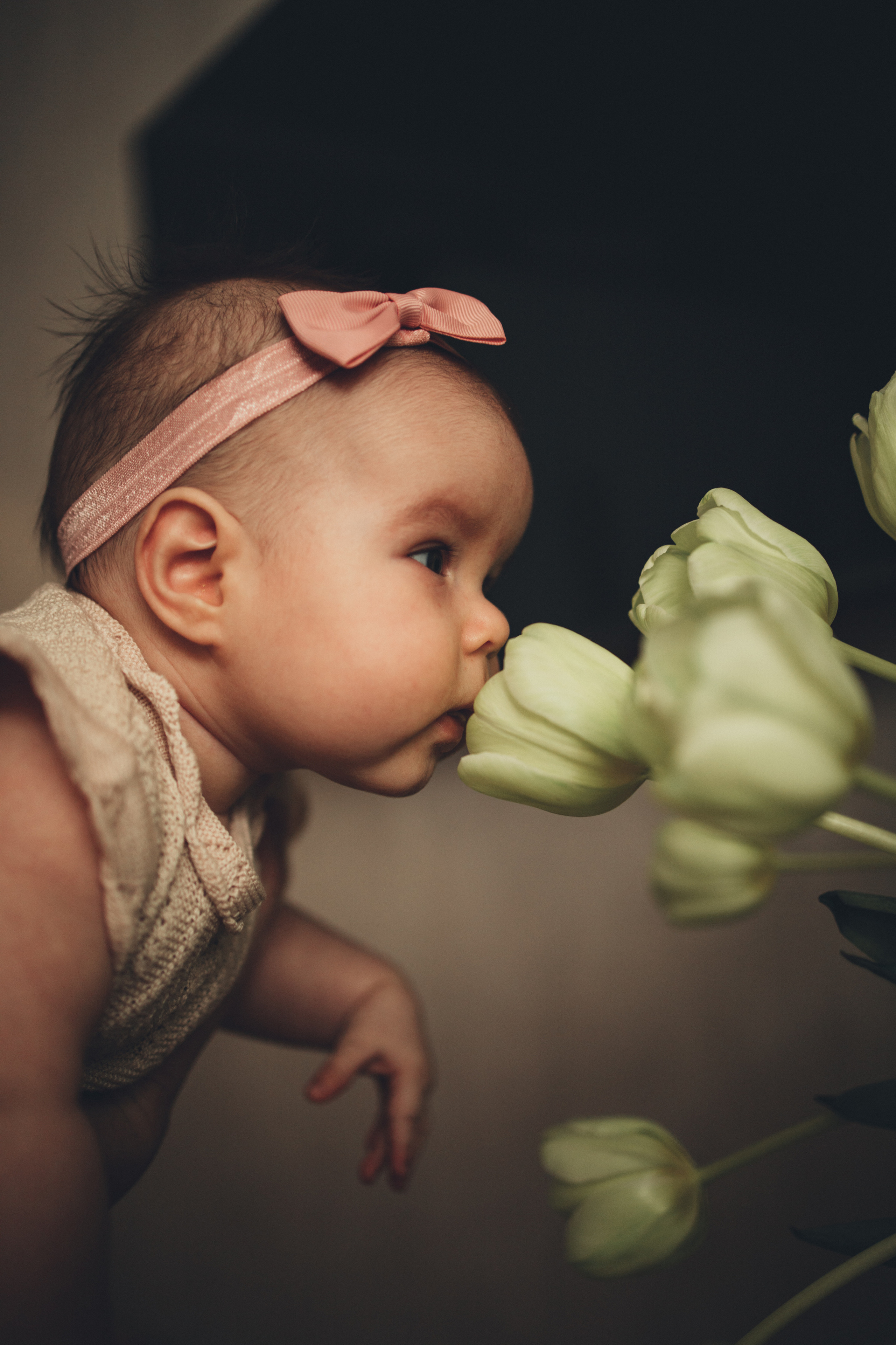 Первый цветок. Семейный lifestyle фотограф в Казани Ксения Верясова