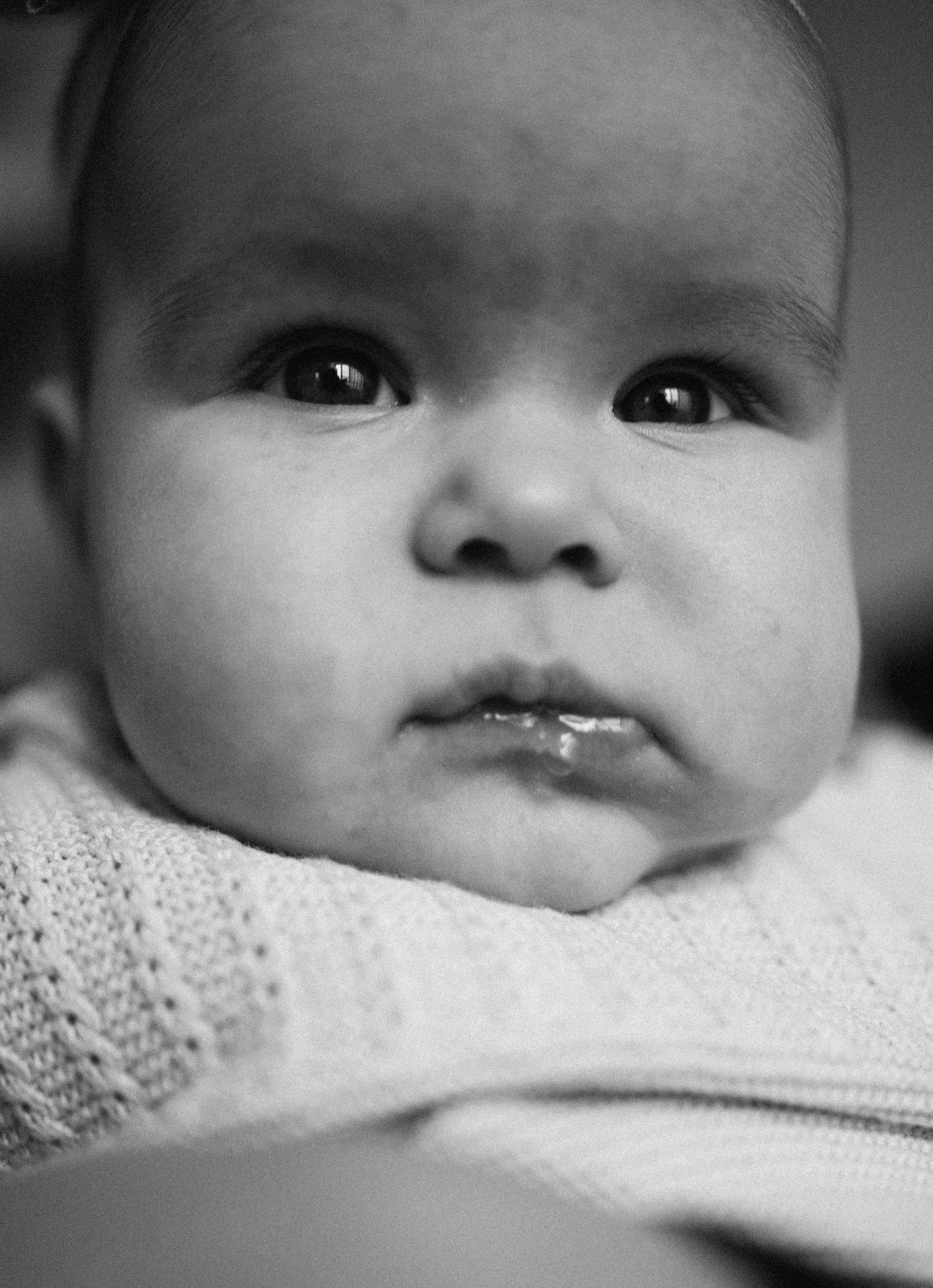 Первый цветок. Семейный lifestyle фотограф в Казани Ксения Верясова