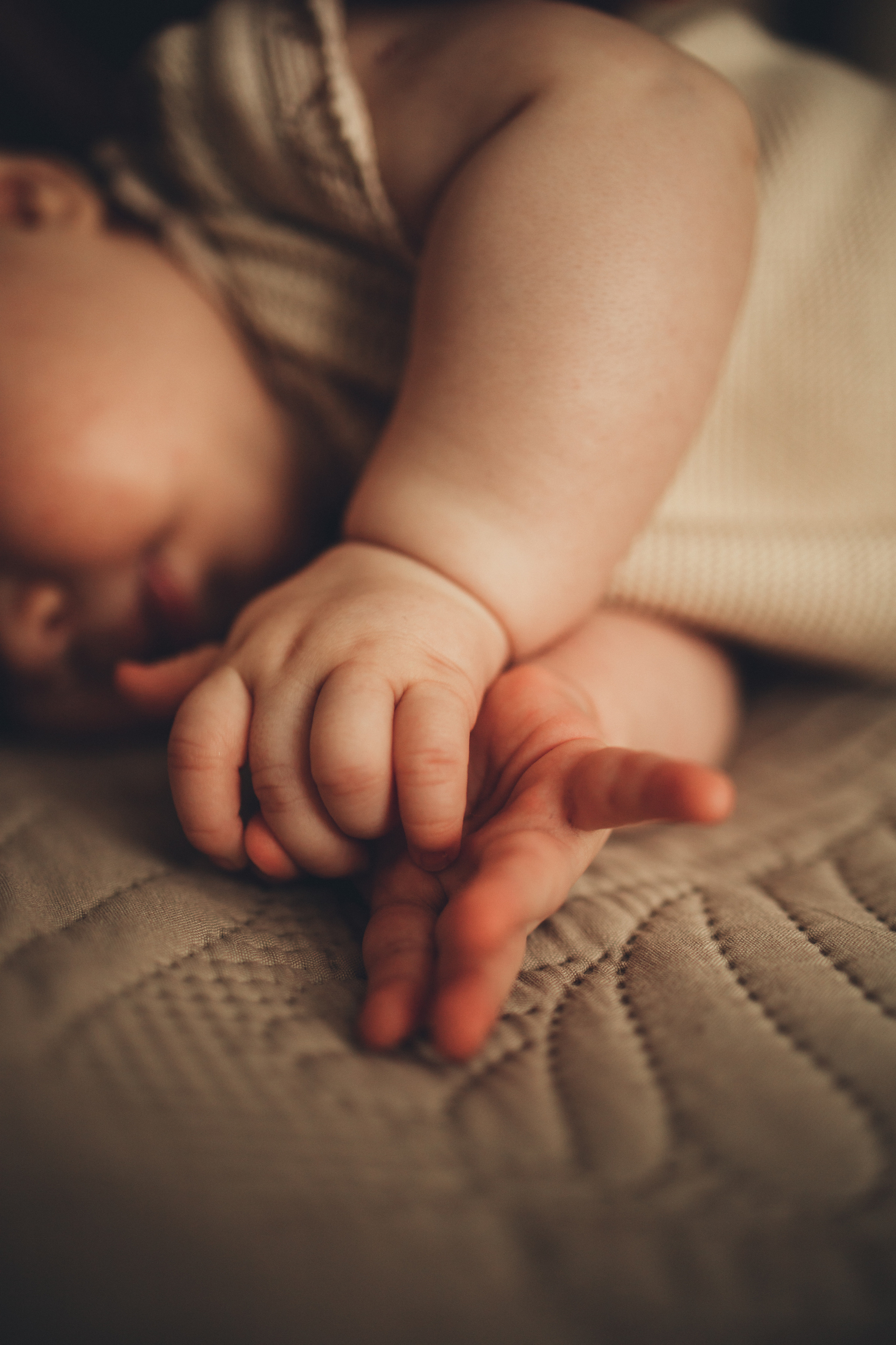 Первый цветок. Семейный lifestyle фотограф в Казани Ксения Верясова