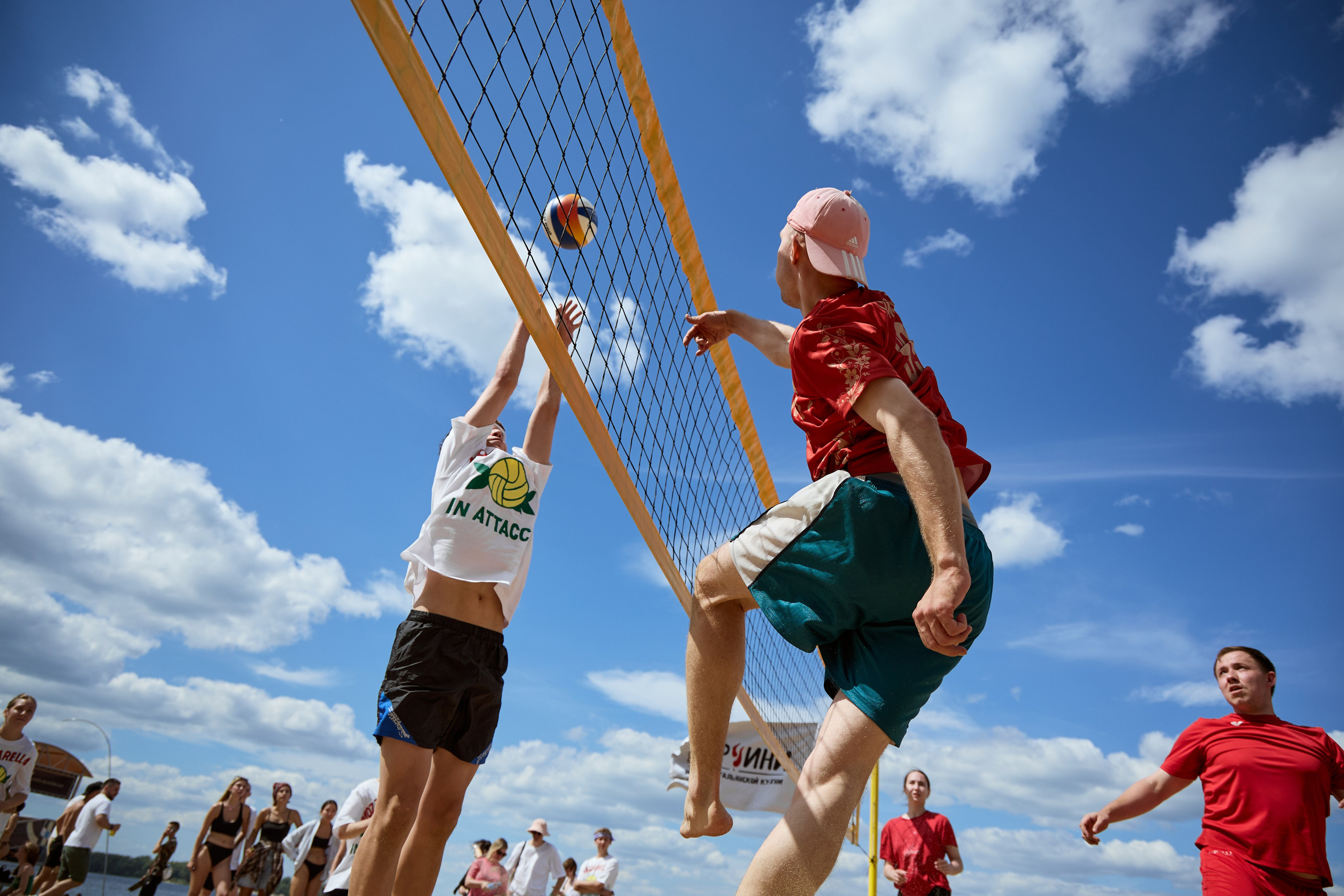 Спортивный фотограф в Самаре. Фотосъемка соревнований по волейболу.