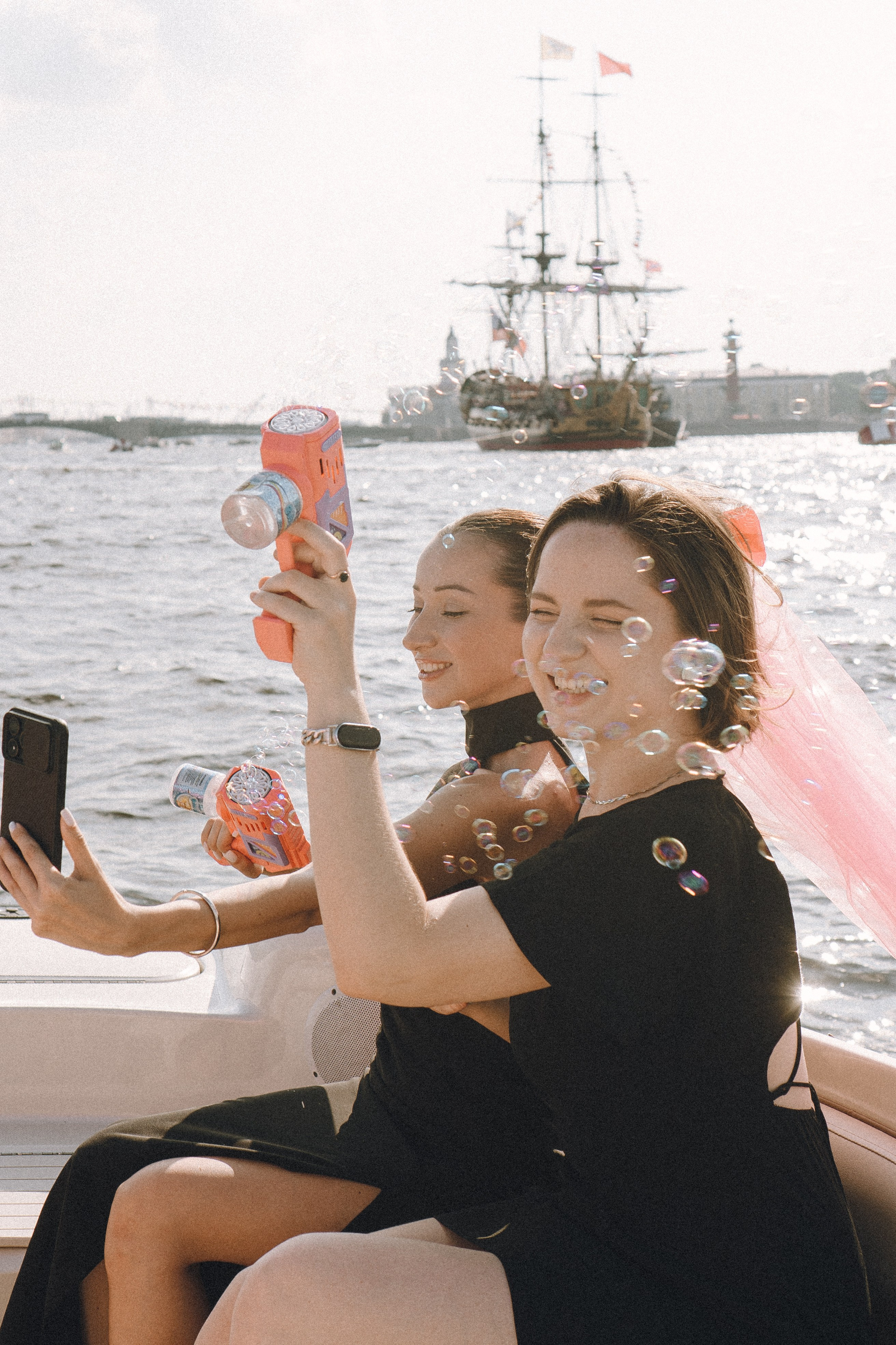 ДЕВИЧНИК НА КАТЕРЕ. Профессиональный фотограф, Санкт-Петербург — Виктория Богомолова