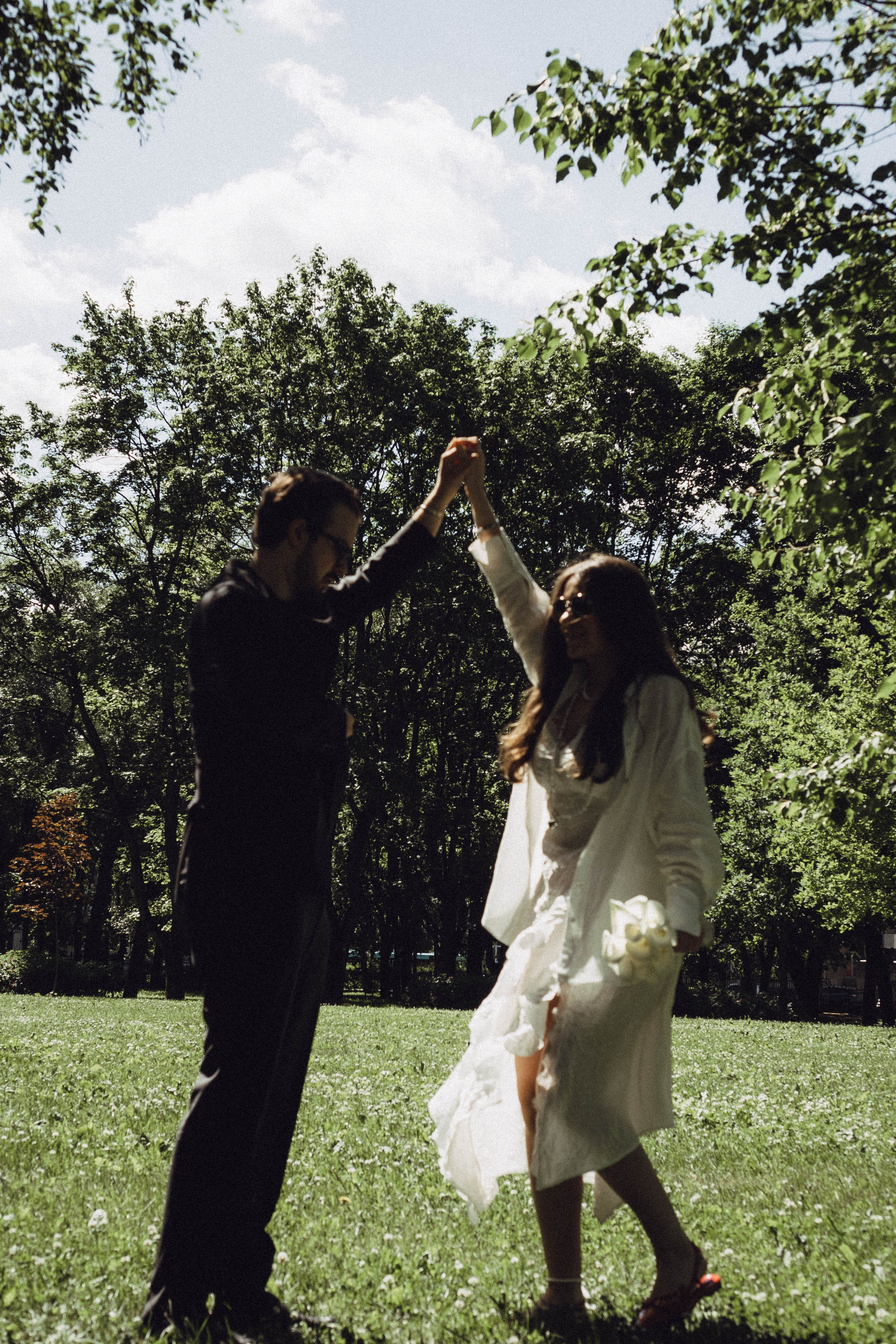 СВАДЕБНАЯ СЬЕМКА В ПАРКЕ ПОБЕДЫ И ПРОГУЛКА ПО МОСКОВСКОМУ ПРОСПЕКТУ. Профессиональный фотограф, Санкт-Петербург — Виктория Богомолова