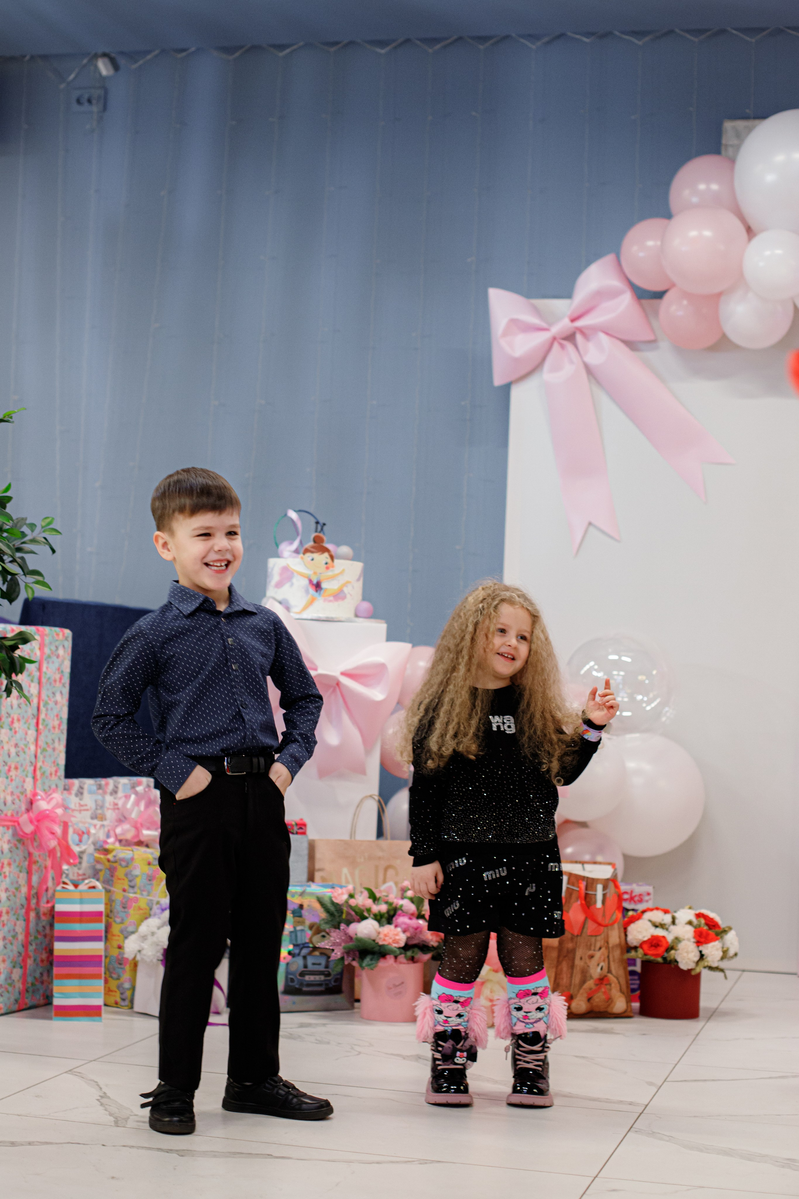 ASIA'S BIRTHDAY PARTY. Photokarish