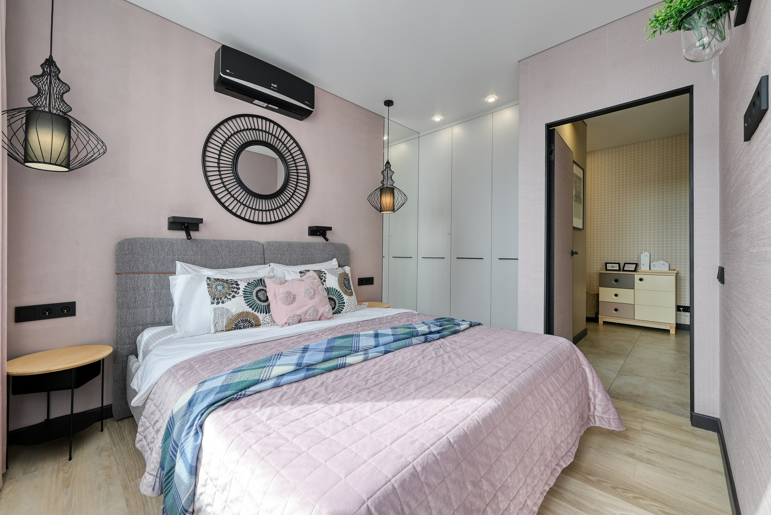 Интерьерная фотосъемка квартиры в ЖК Фрукты. Интерьерный фотограф в Сочи | Роман Сусленко