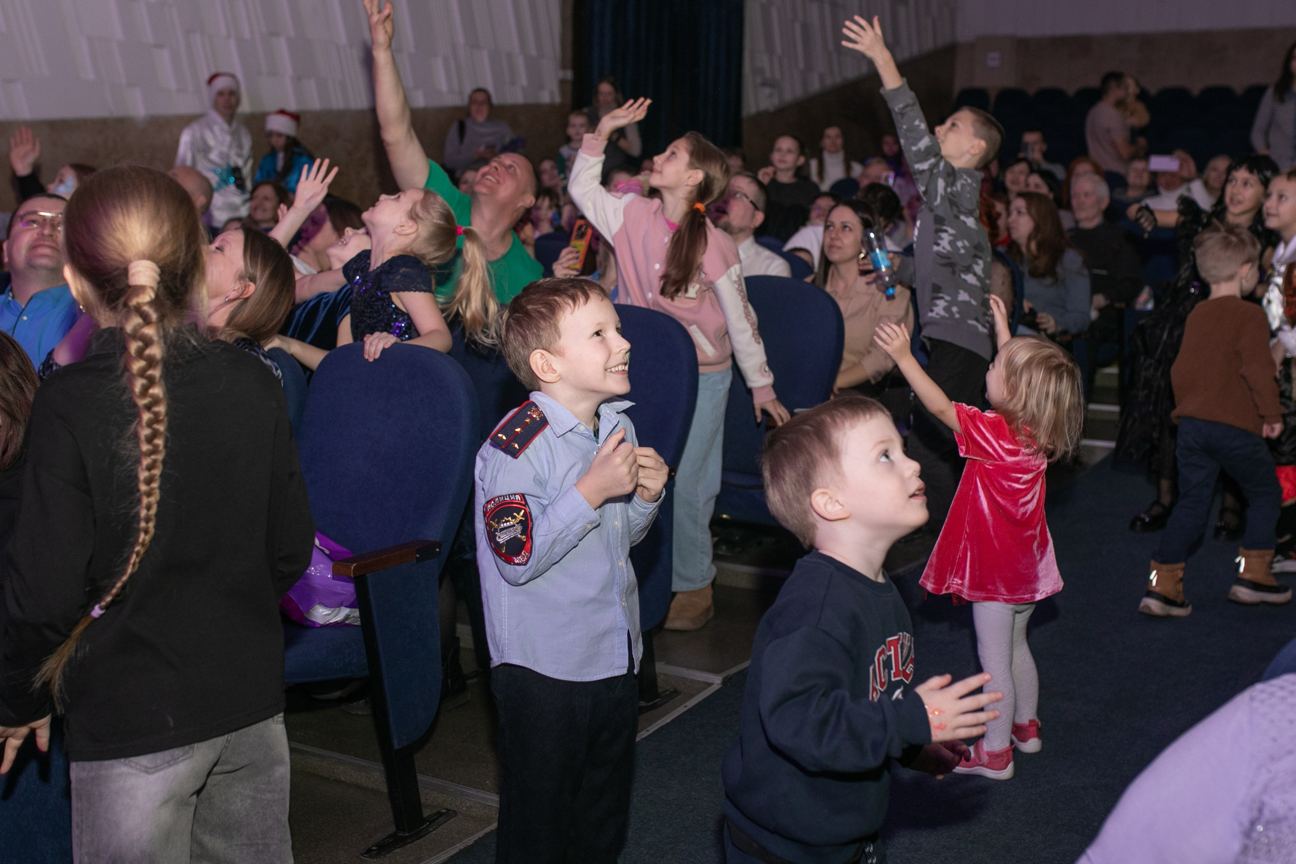 Танцы на районе.Новогодний отчет. Фотограф в Новосибирске Ася Зверева