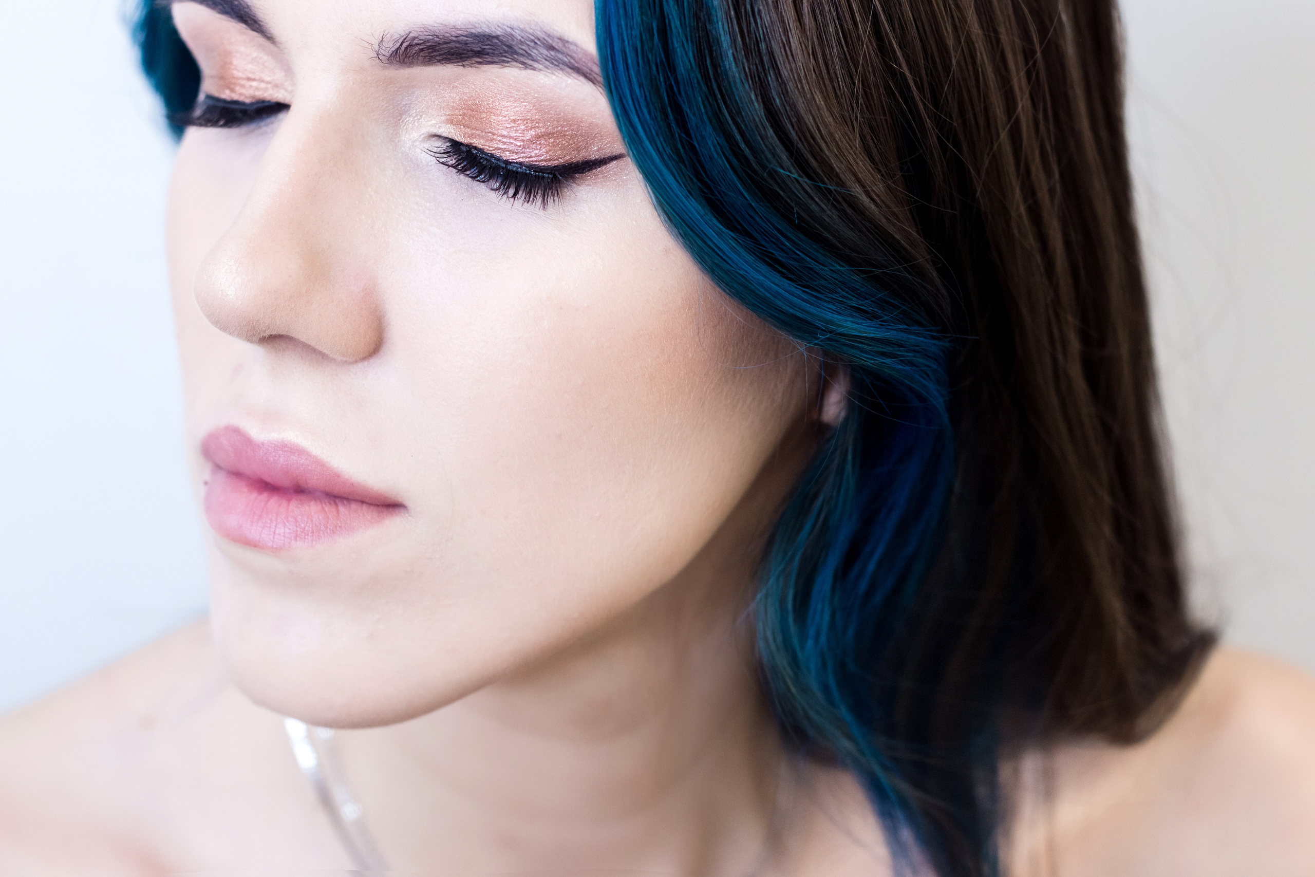 Салон красоты. Креативное окрашивание, визаж. Фотограф Мария Винницкая