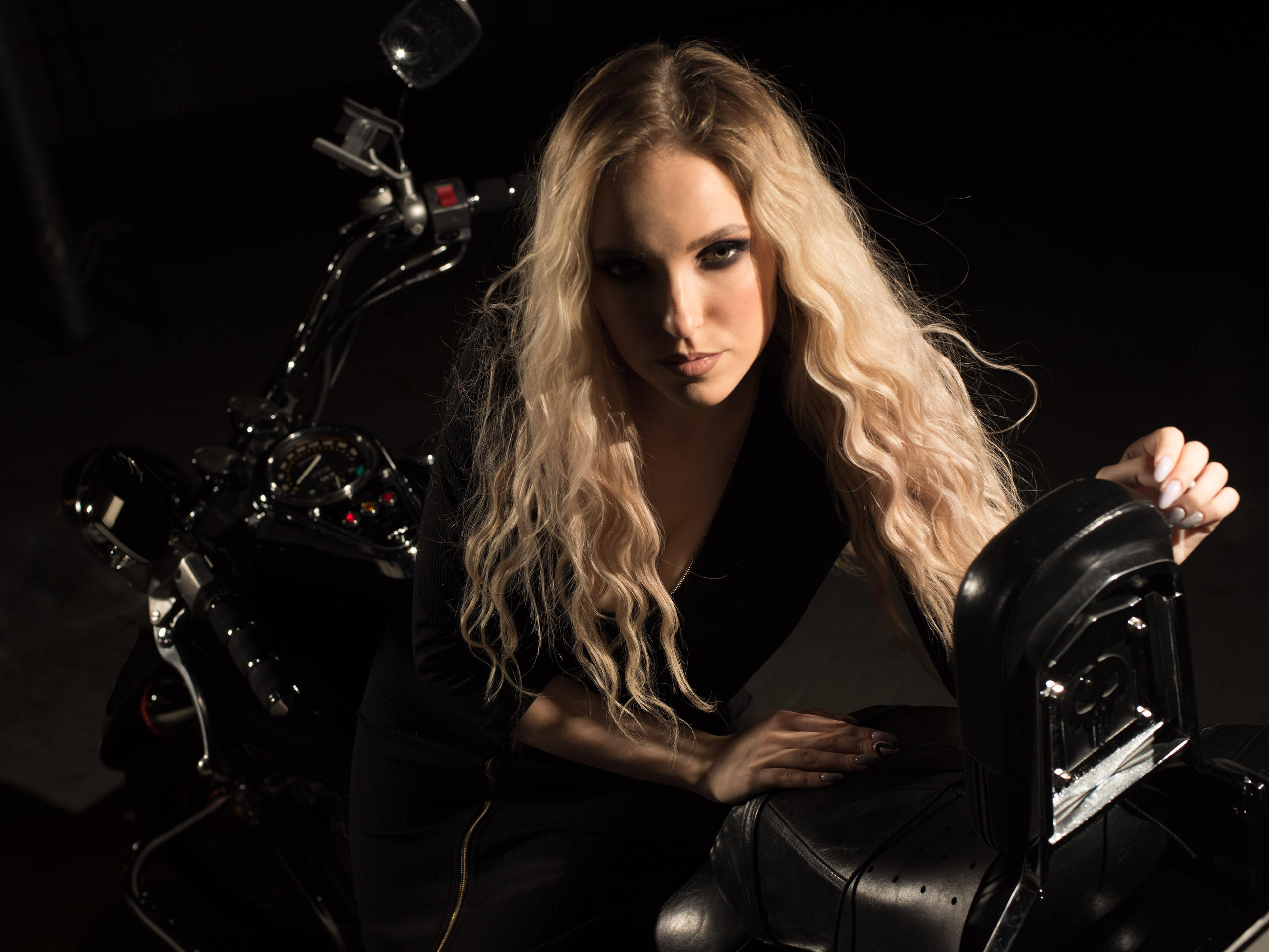 Портреты на мотоцикле. Проект Фотобрата. Егор Фотобрат — Портретный фотограф теперь в Ташкенте