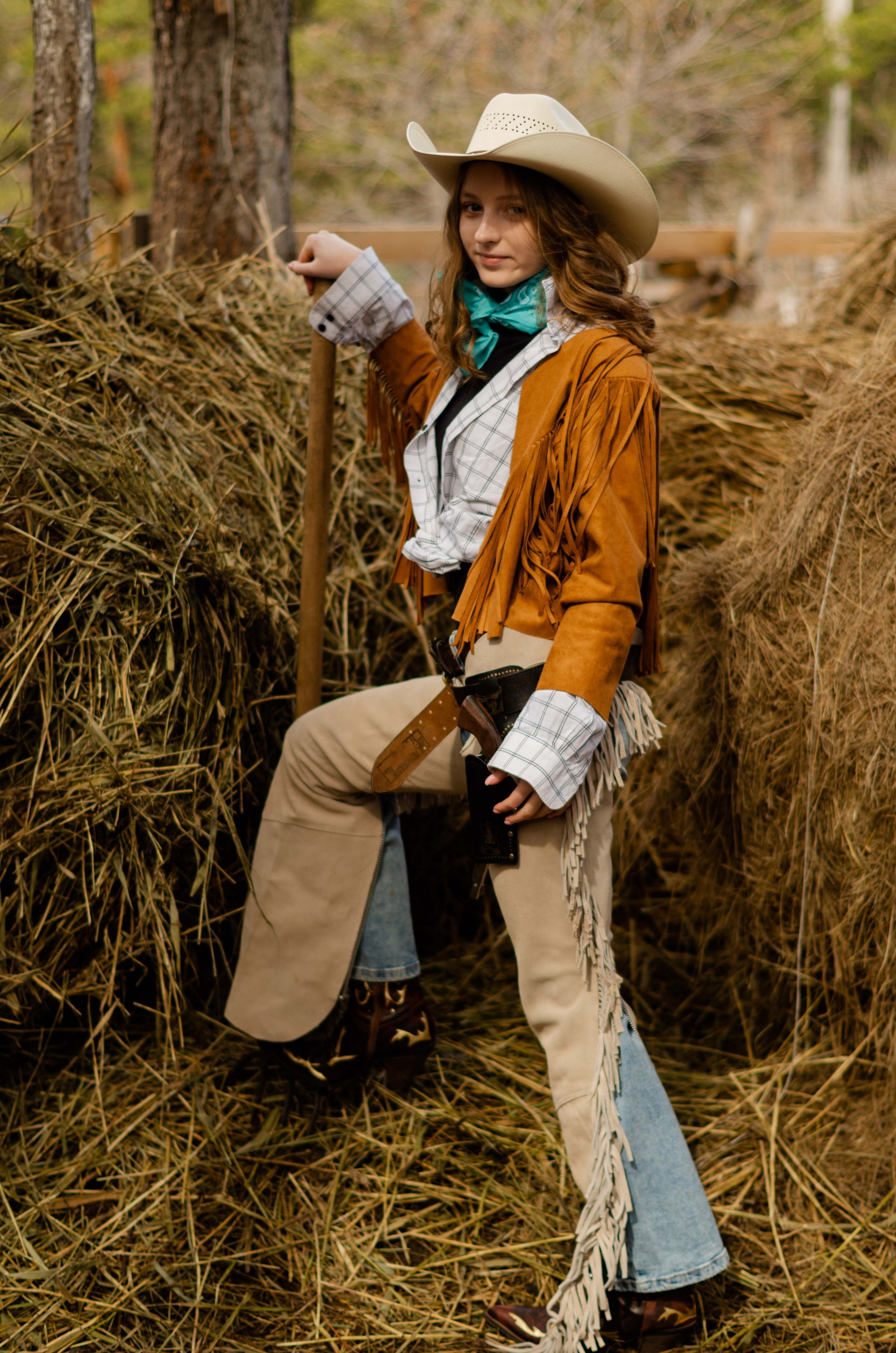 Ковбойская девчонка. Фотограф Марина Доглядная Челябинск фотосессии с лошадьми, мотоциклами