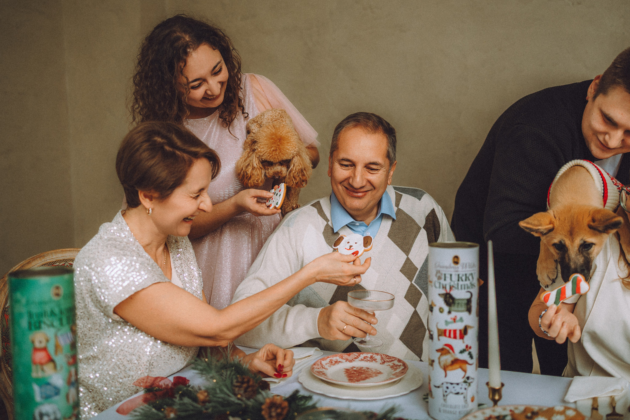 Джули, Шелли и их семья