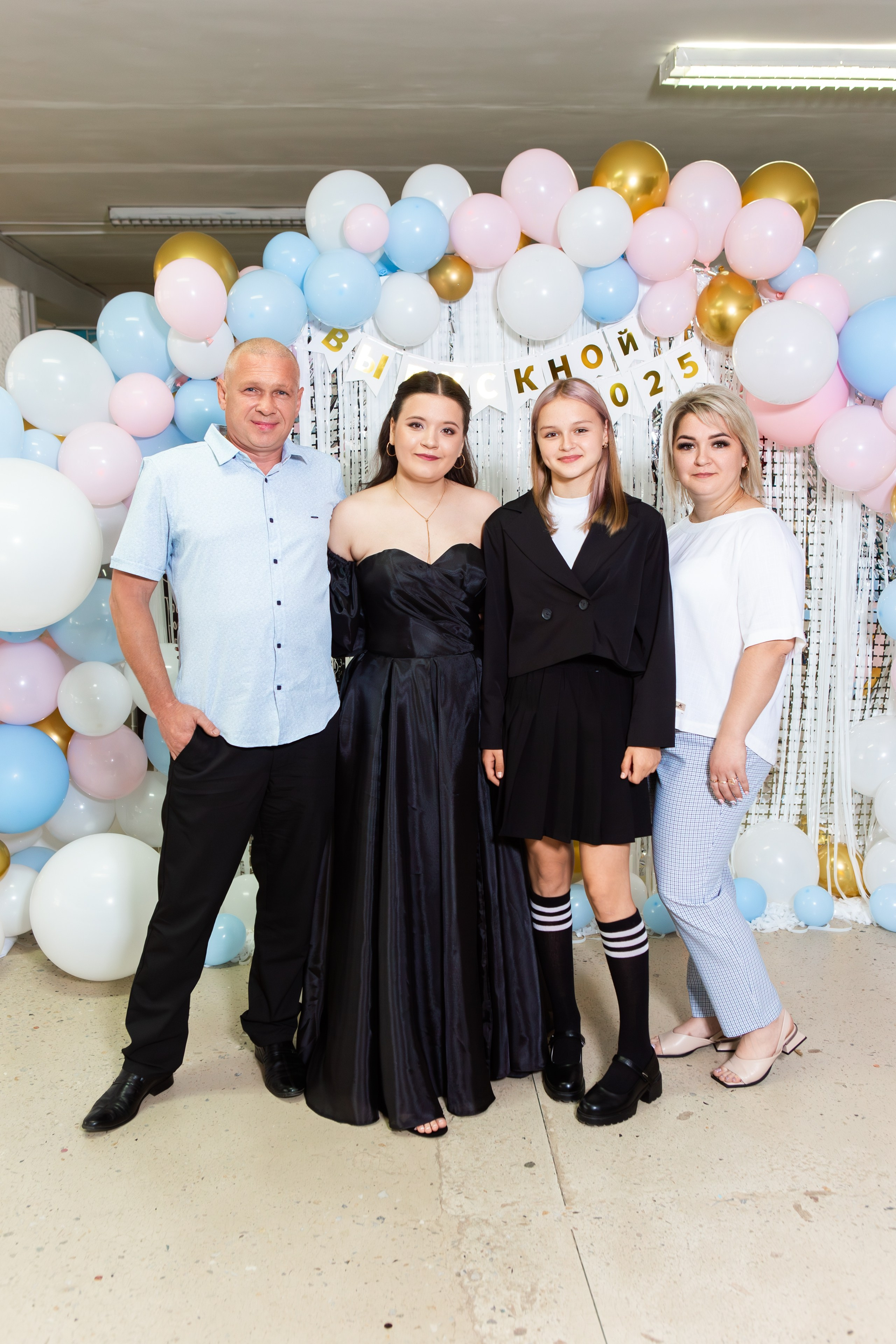 ФОТОСЕССИЯ С РОДИТЕЛЯМИ ВЫПУСКНОЙ 2025 9 ШКОЛА Г.МЦЕНСК. Профессиональный фотограф в Мценске и Орловской области