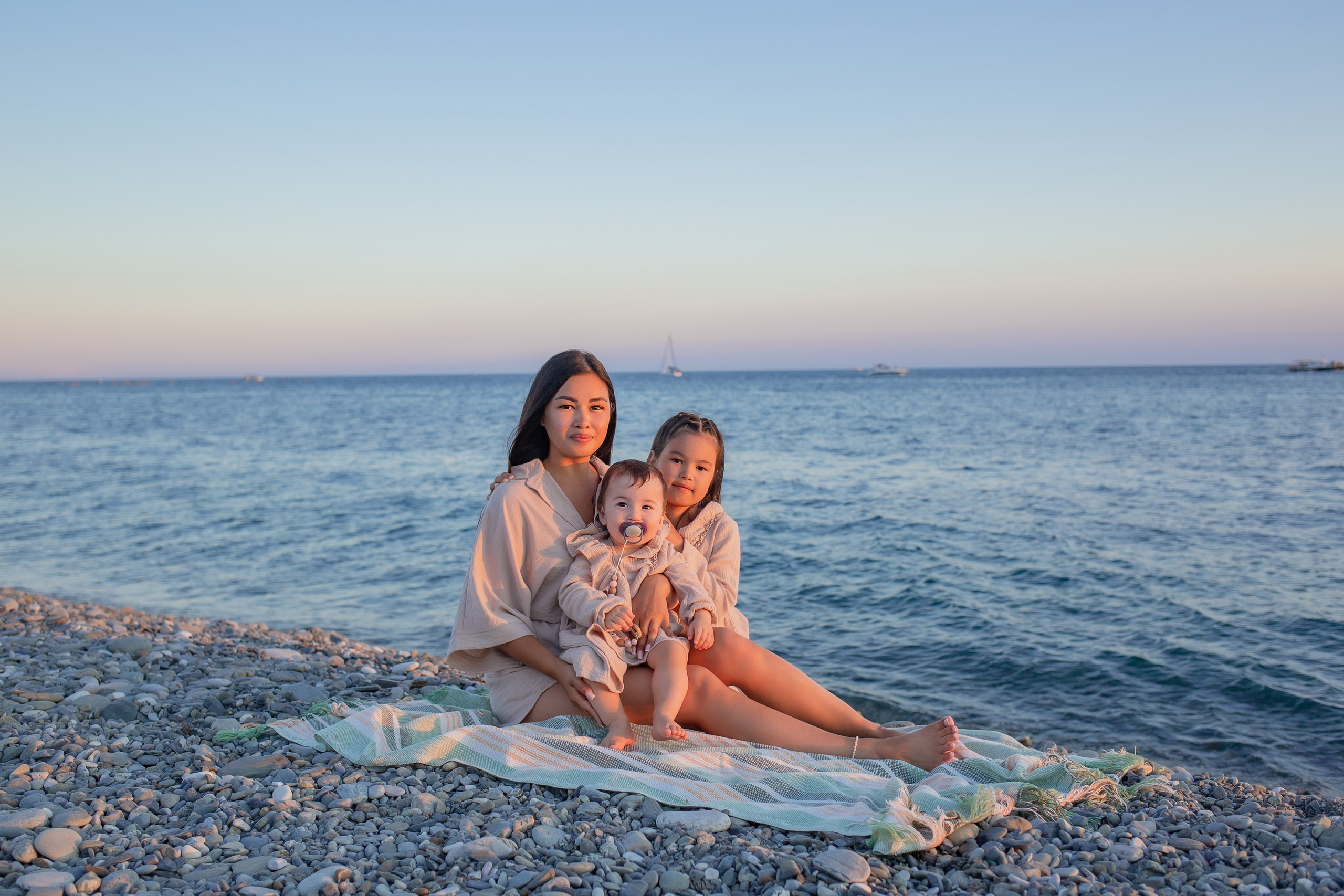Семейная фотосессия на море в Сочи: лучшие пляжи и советы