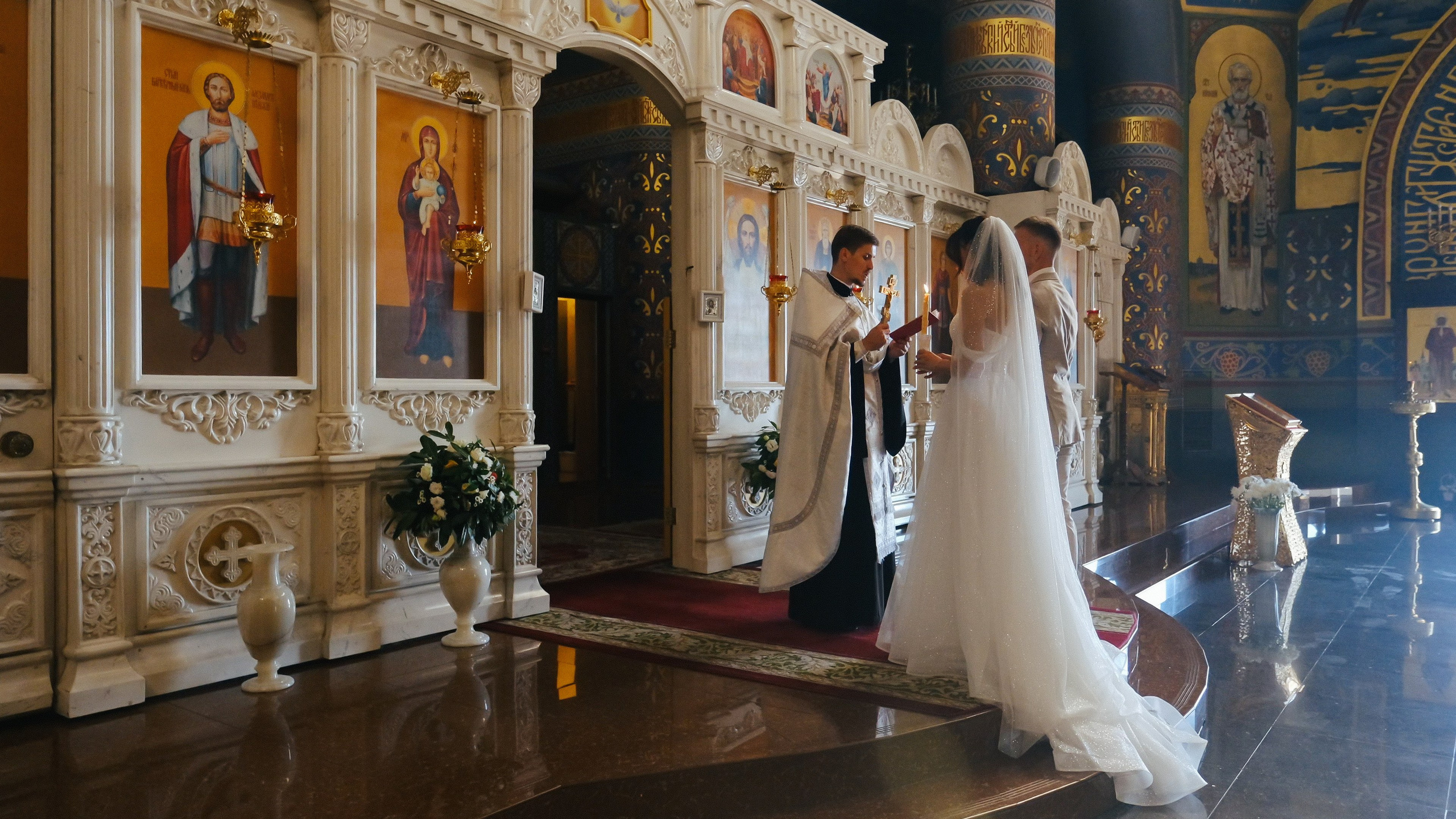 Две Здезды — Храм 19 века. Свадебный Видеограф Фотограф в Сочи